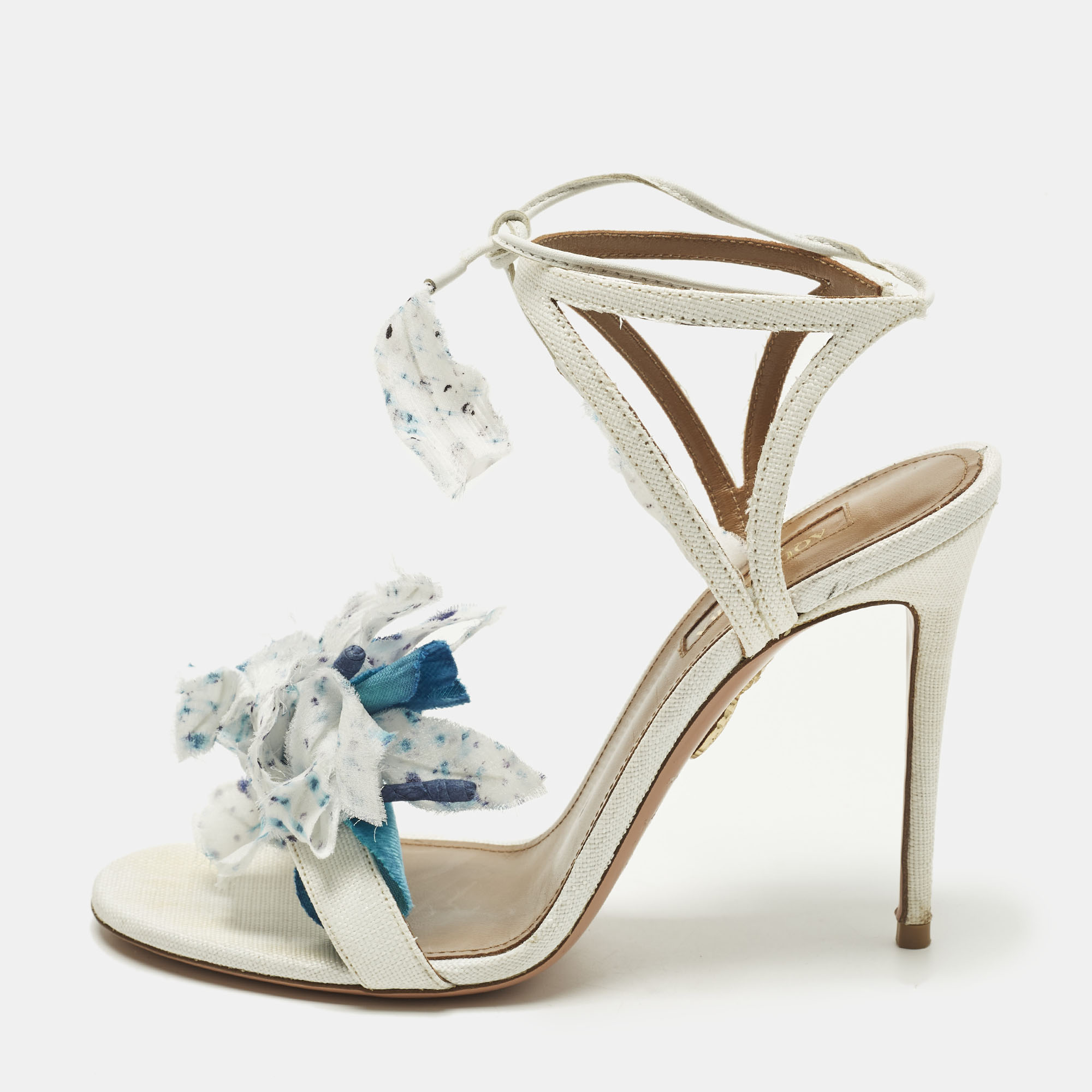 

Aquazzura Floral Applique Size  White/Blue Raffia and Fabric Ankle Strap Sandals