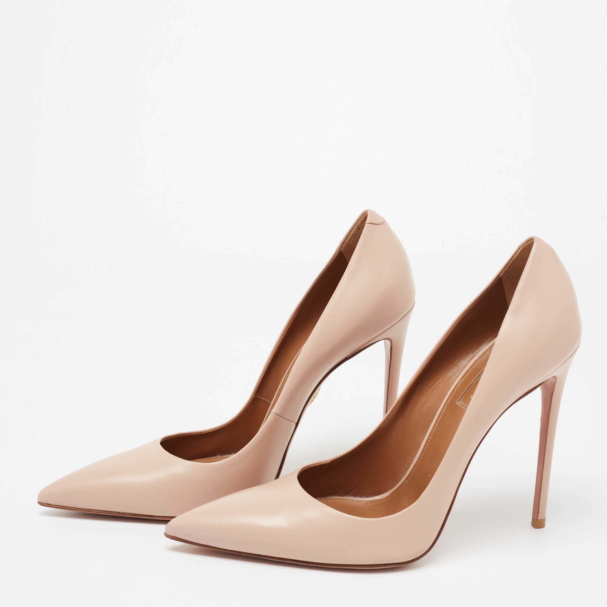 

Aquazzura Beige Leather Pointed Toe Pumps Size