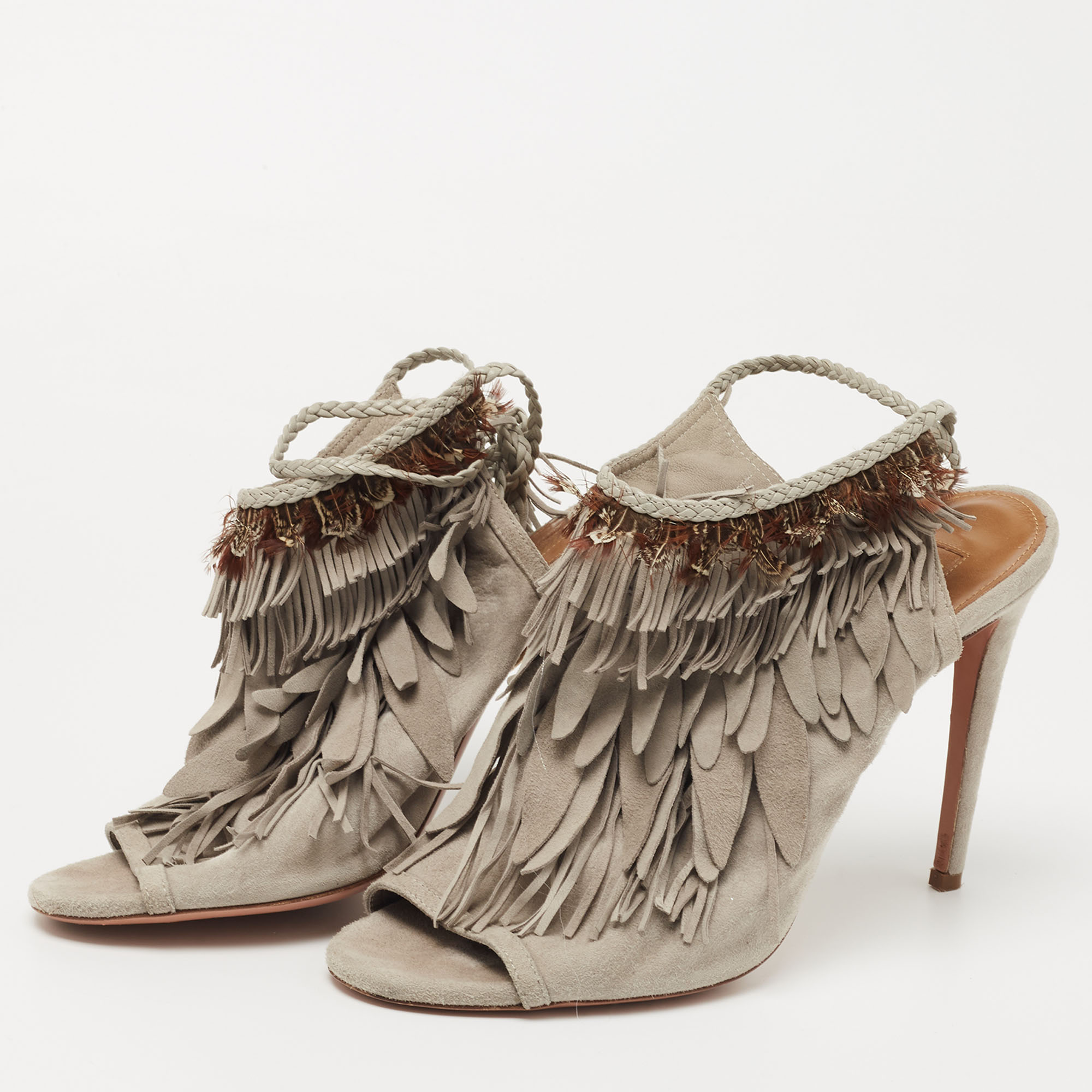 

Aquazzura Grey Suede So Pocahontas Sandals Size