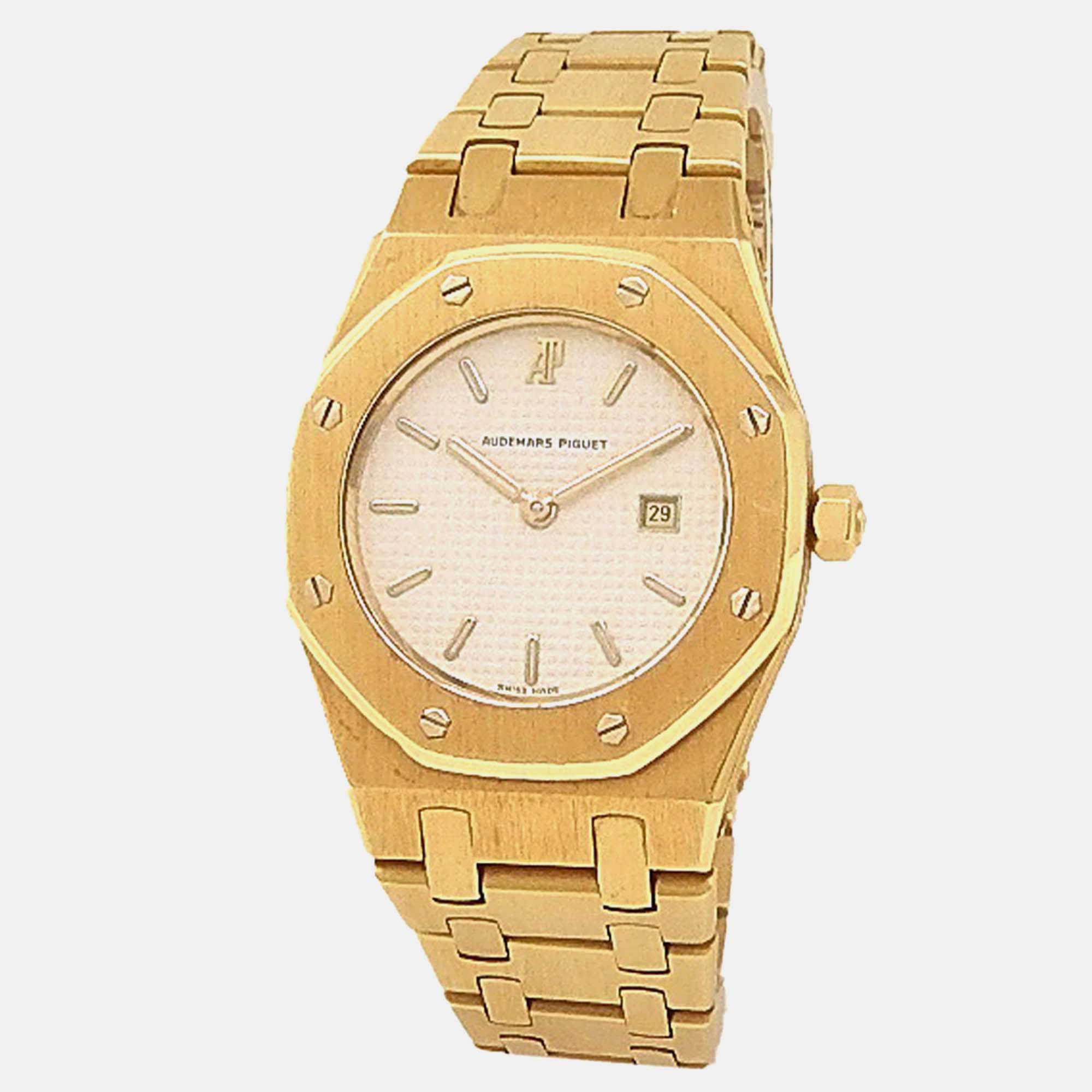 

Audemars Piguet Royal Oak Quartz White Dial 18k Yellow Gold Women's Wristwatch 30 mm