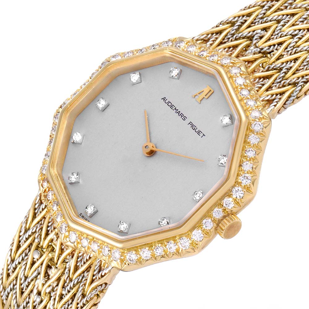

Audemars Piguet Silver Diamonds 18k Yellow Gold Vintage 256731 Women's Wristwatch 34 MM