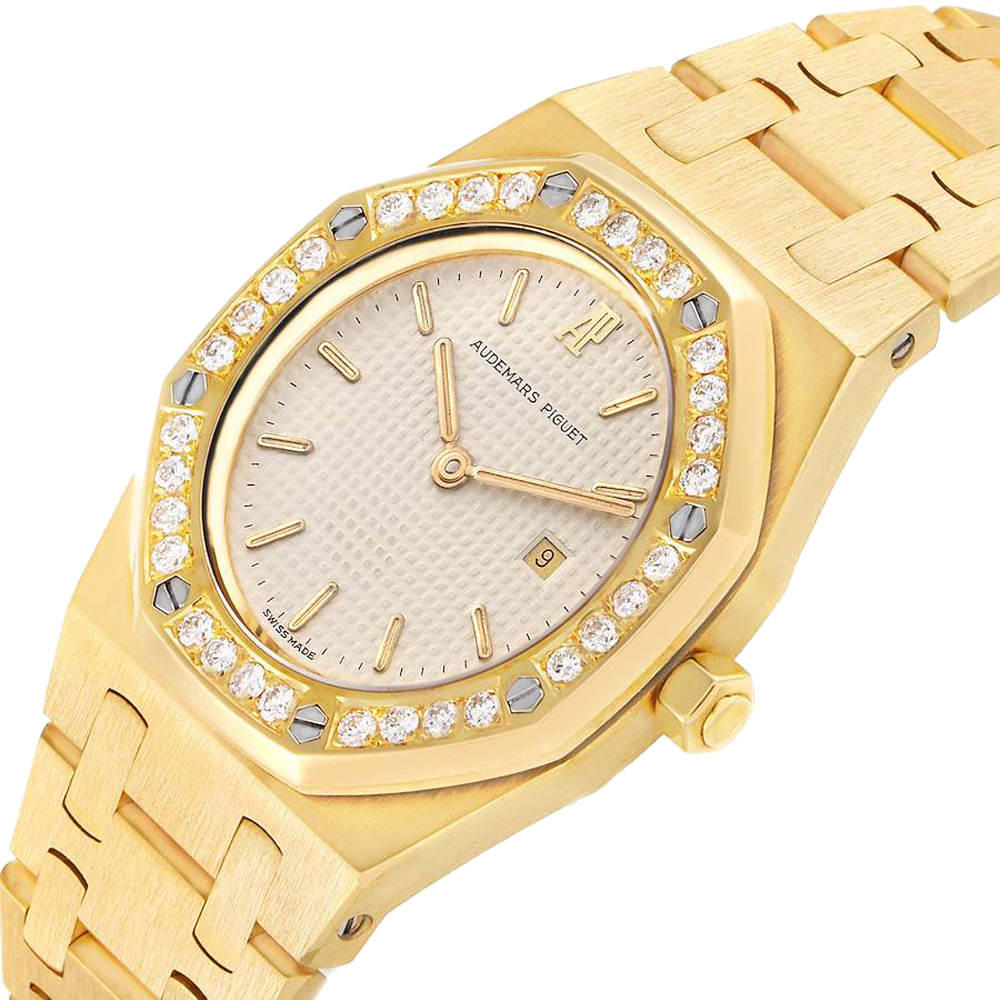 

Audemars Piguet White Diamonds 18k Yellow Gold Royal Oak 56271BA Women's Wristwatch 30 MM