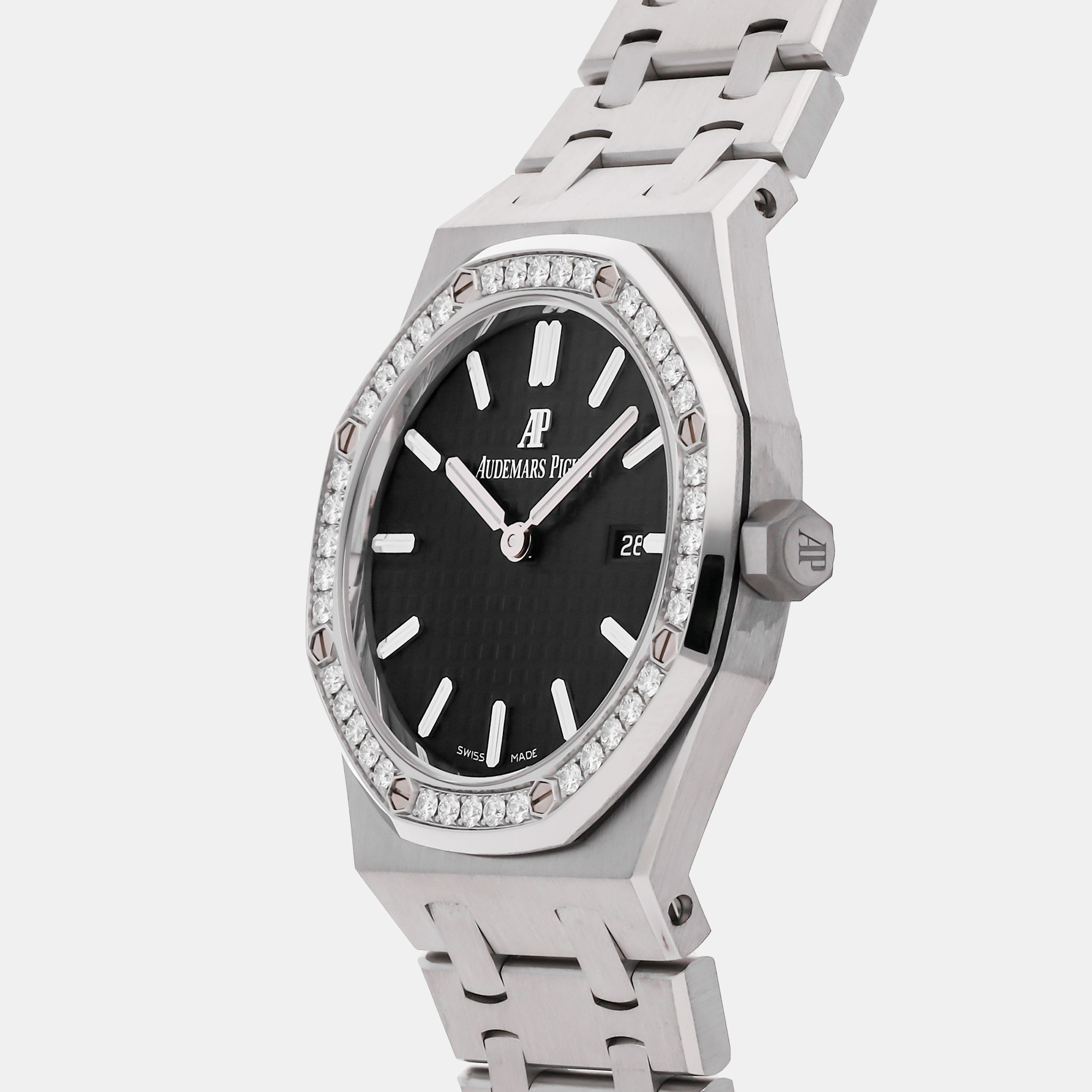 

Audemars Piguet Black Diamonds Stainless Steel Royal Oak 67651ST.ZZ.D002CR.01 Women's Wristwatch 33 mm