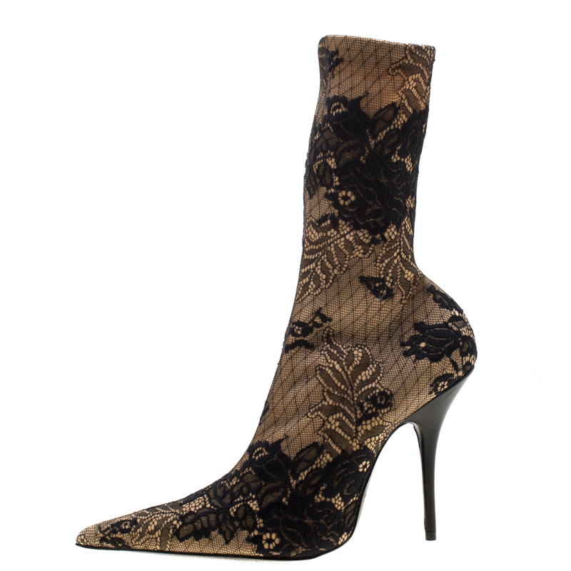 

Balenciaga Beige Fabric And Black Floral Lace Pointed Toe Mid Calf Boots Size