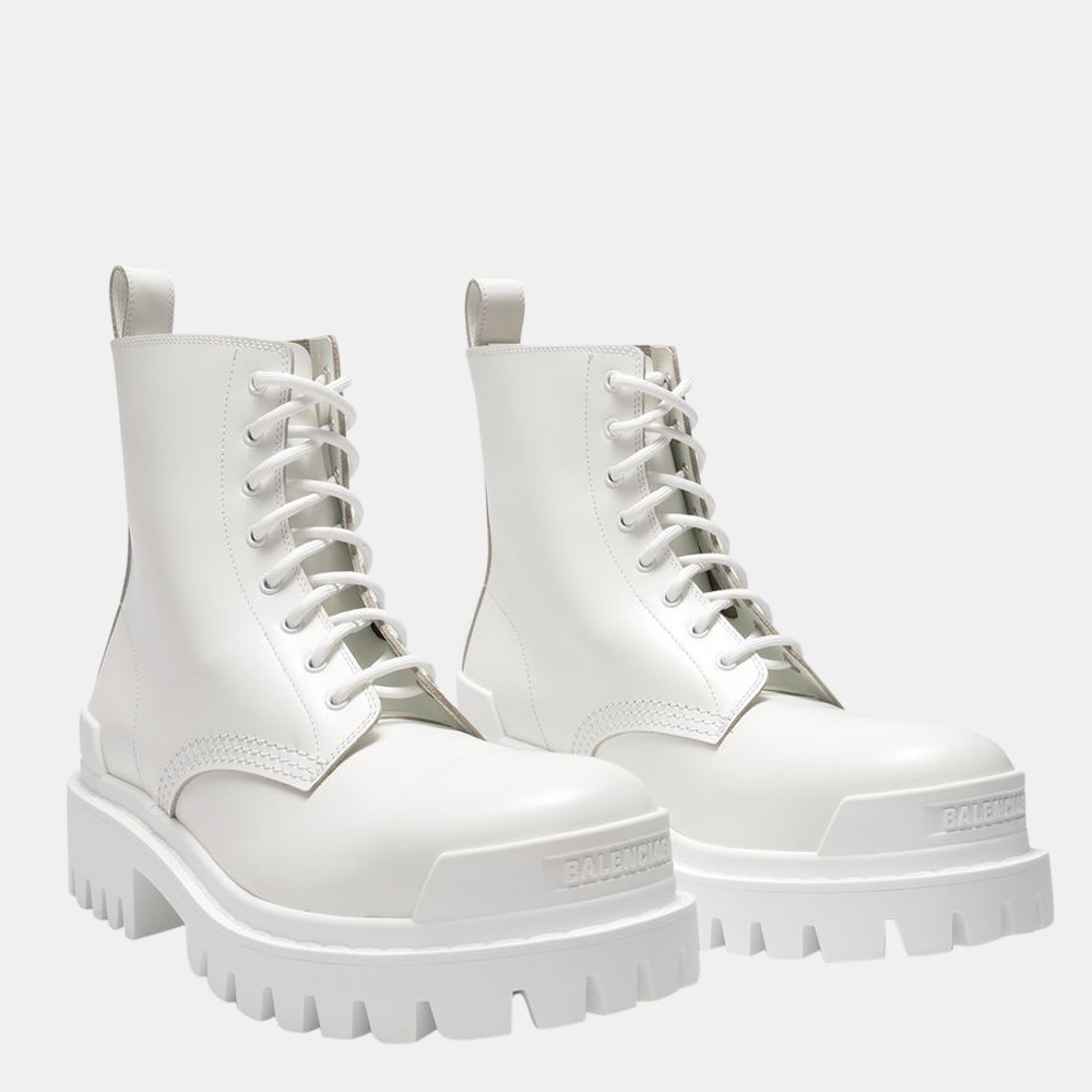 

Balenciaga White Smooth Leather Strike Bootie L20 Boots Size EU
