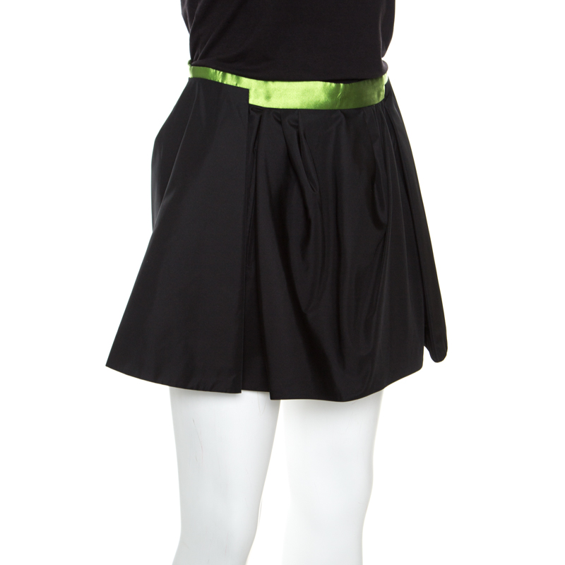 

Balenciaga Black Pleat Front Contrast Waistband Detail A Line Mini Skirt
