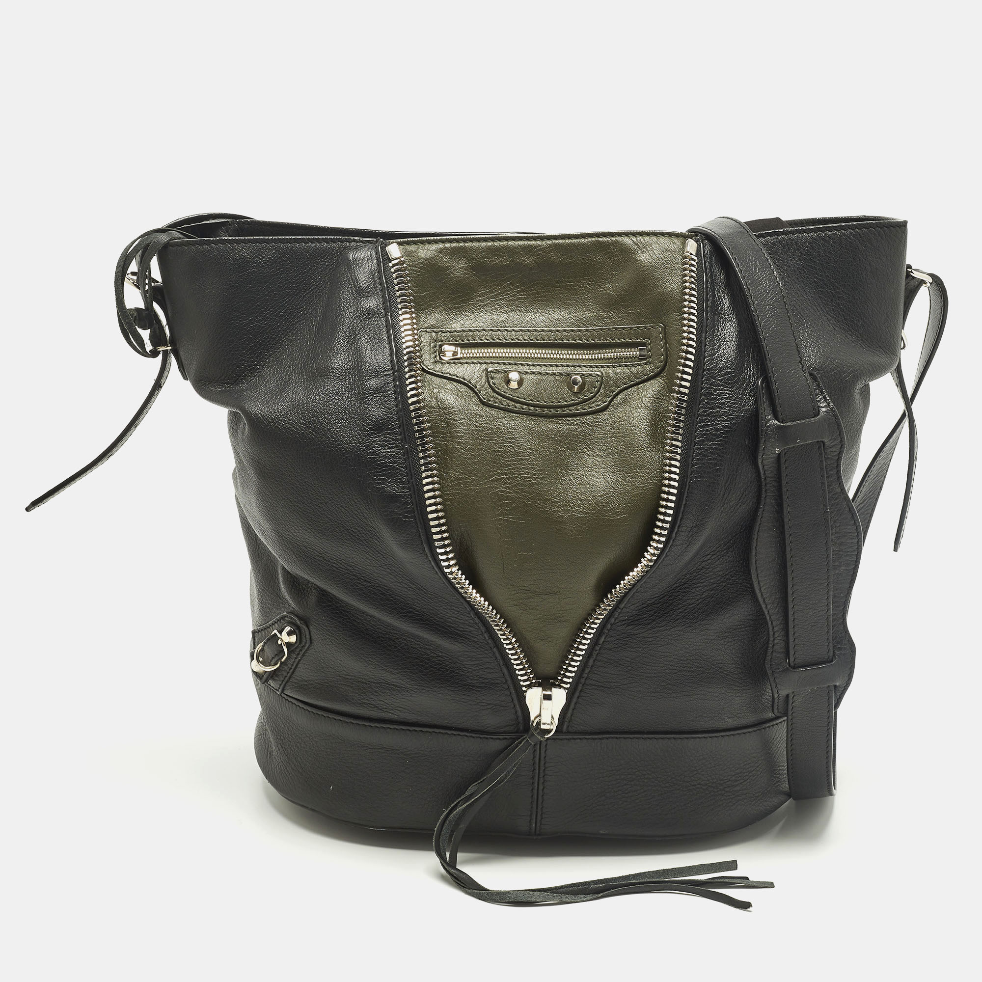 

Balenciaga Papier Drop Black Leather Bucket Bag