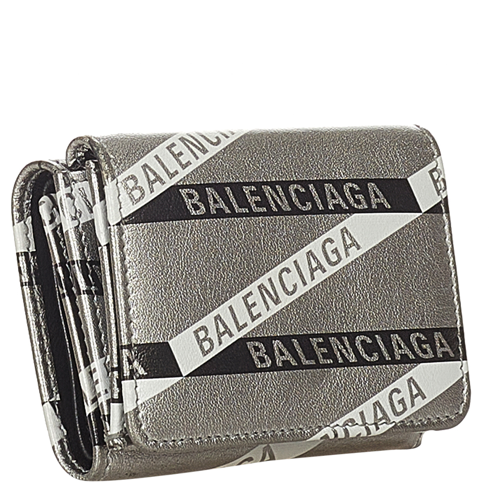 

Balenciaga Silver Leather Everyday Logo Compact Wallet, Black