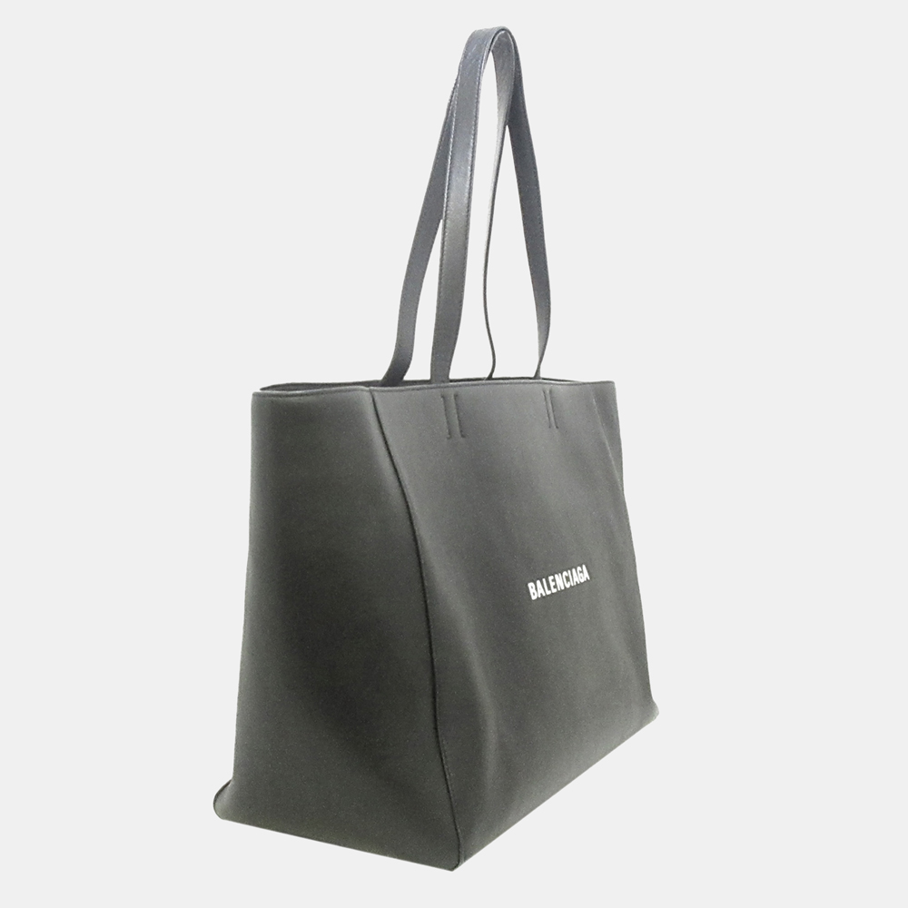 

Balenciaga Black Everyday East West Tote Bag