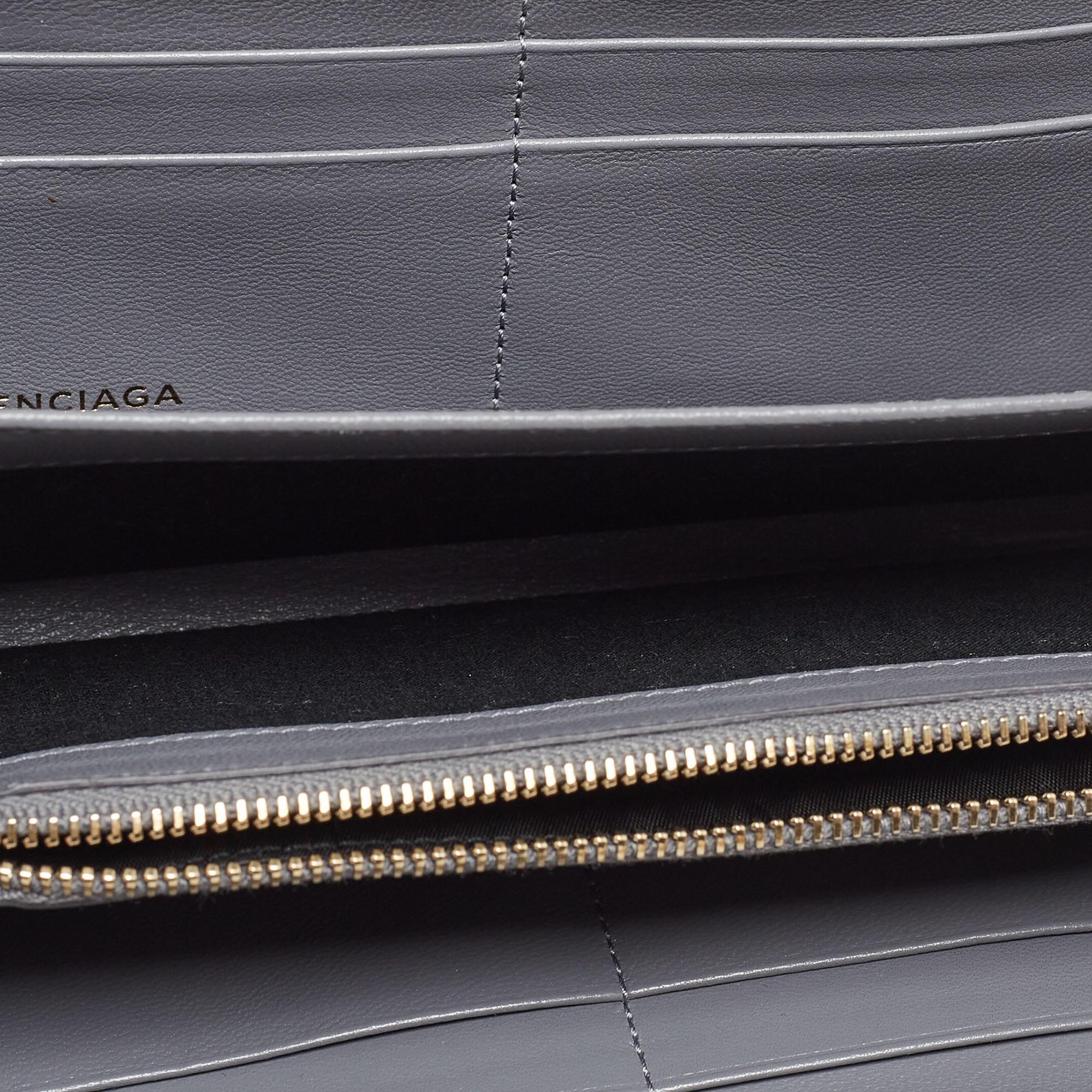 

Balenciaga Grey Croc Embossed Leather Classic City Wallet
