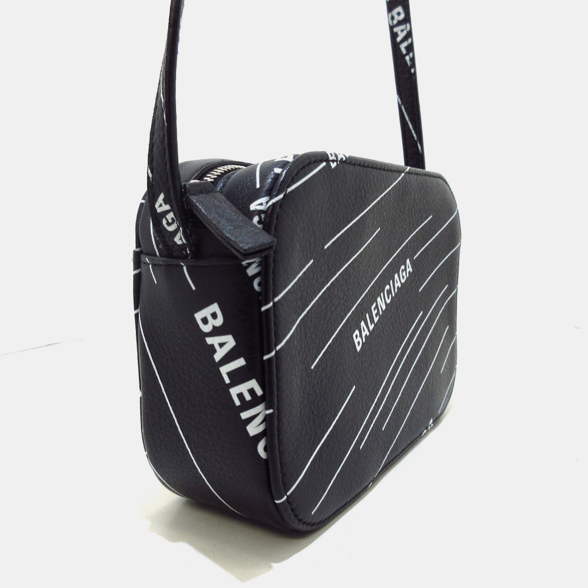 

Balenciaga Black Leather Everyday shoulder Bag