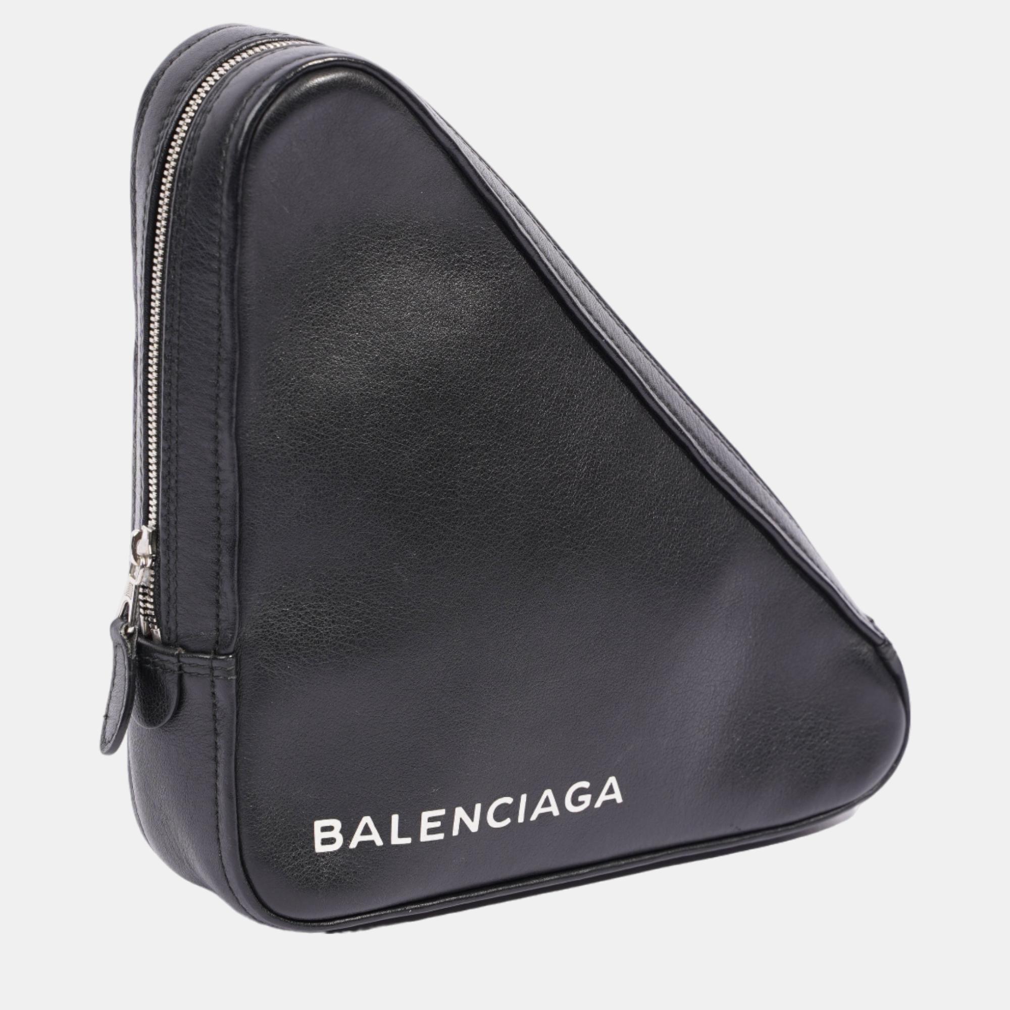 

Balenciaga Triangle Pouch Black Leather Medium