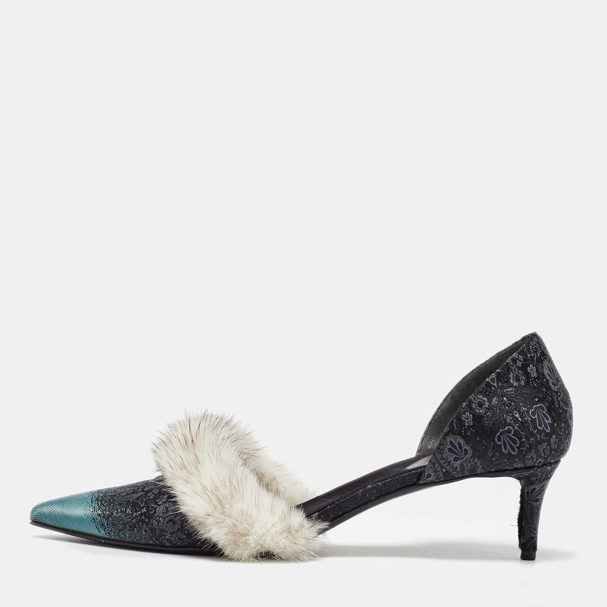 

Balenciaga Multicolor Brocade Fabric and Mink Fur Pumps Size