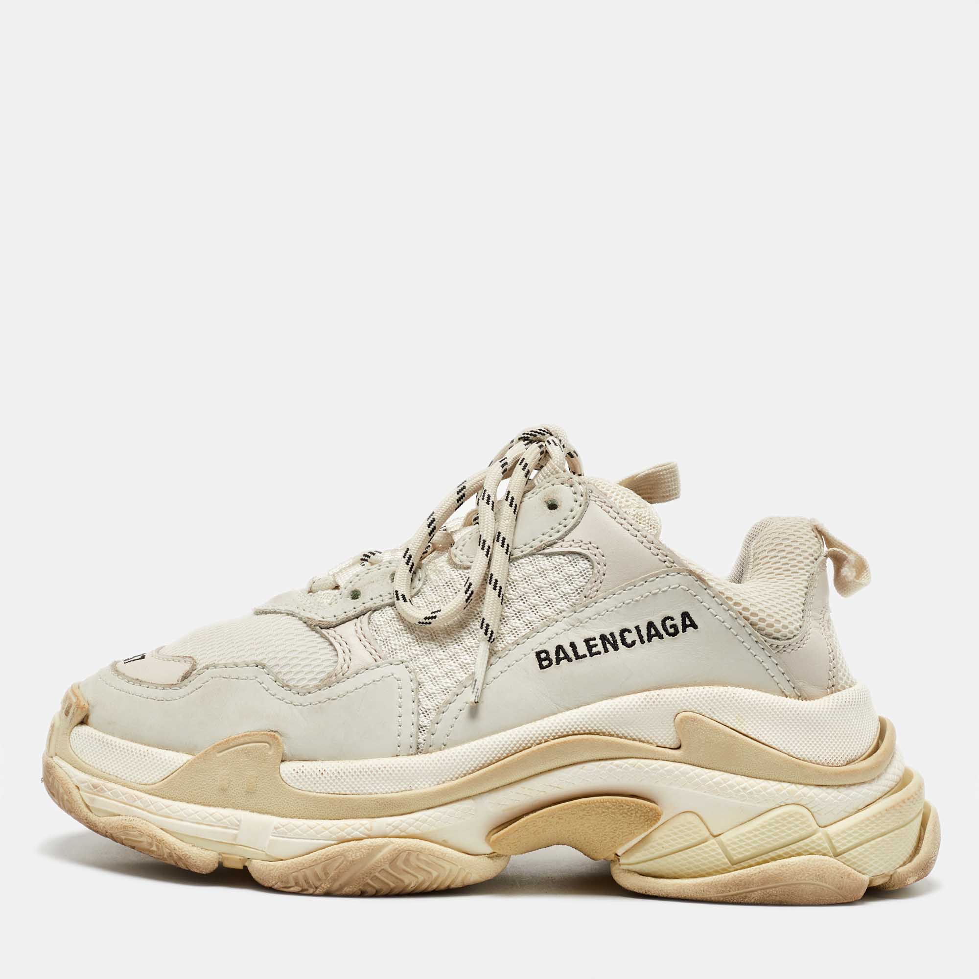 

Balenciaga White/Grey Faux Leather and Mesh Triple S Sneakers Size