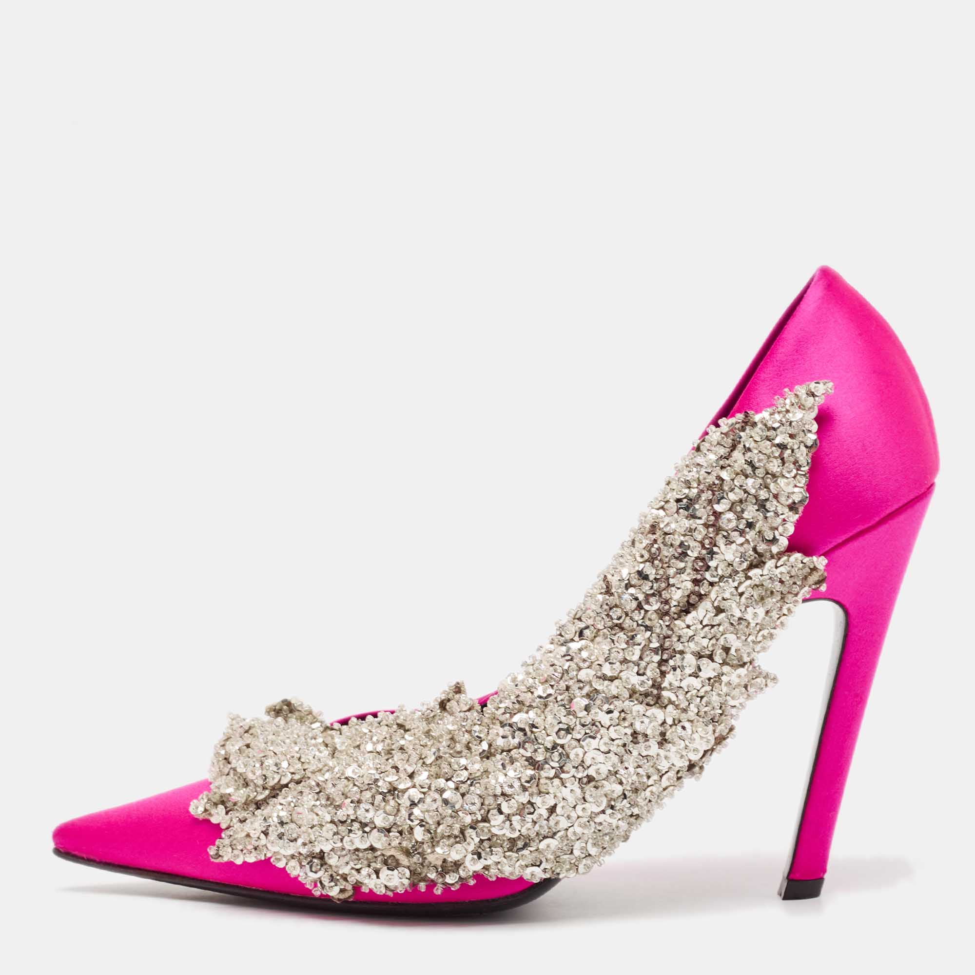 

Balenciaga Pink Satin Crystal Embellished Pumps Size