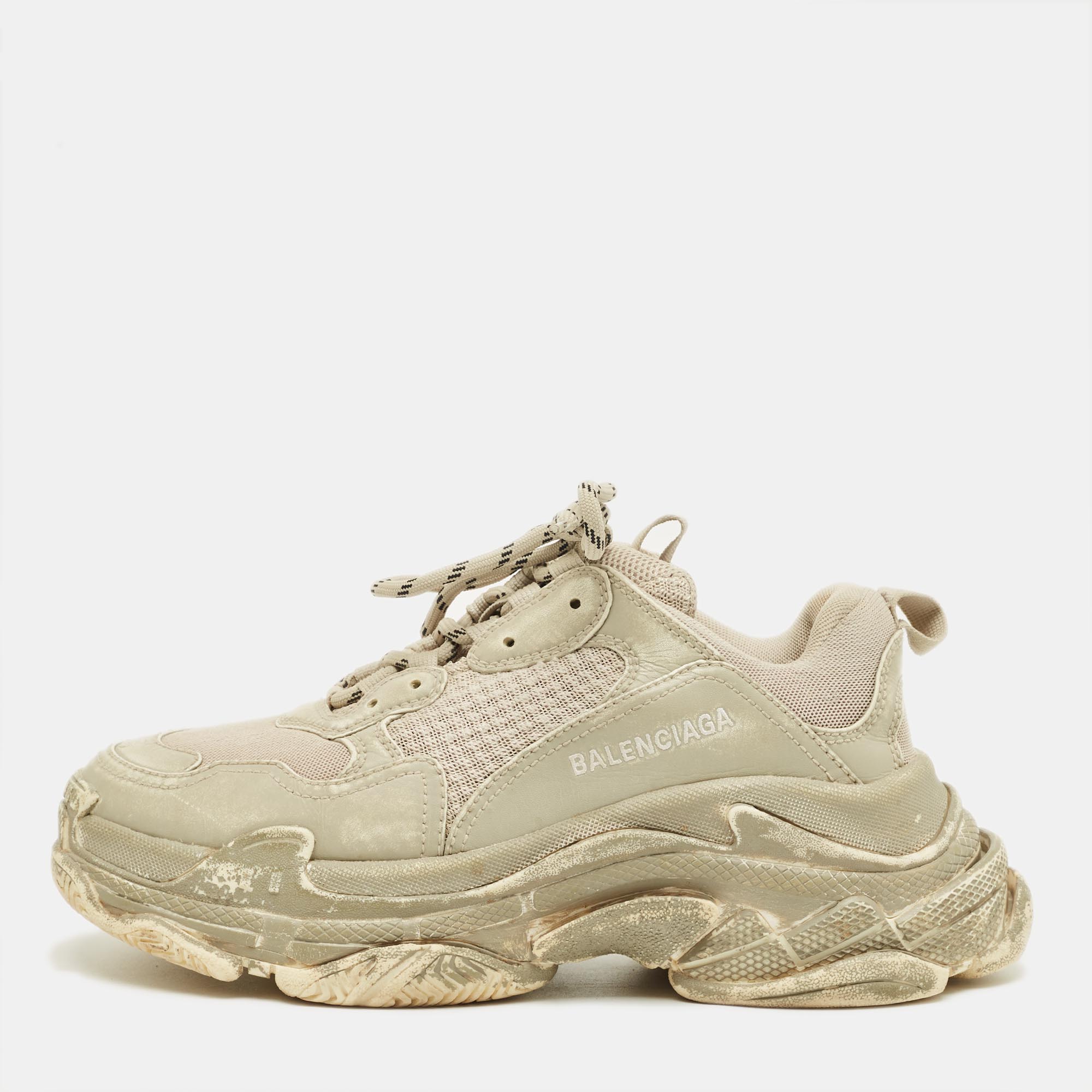 

Balenciaga Grey Leather and Mesh Triple S Lace Up Sneakers Size