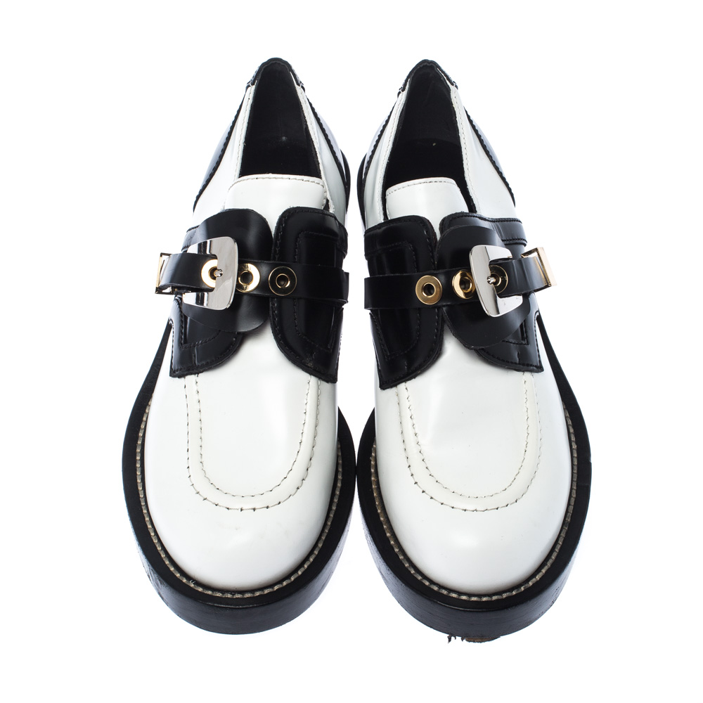 Balenciaga derby best sale buckle shoe