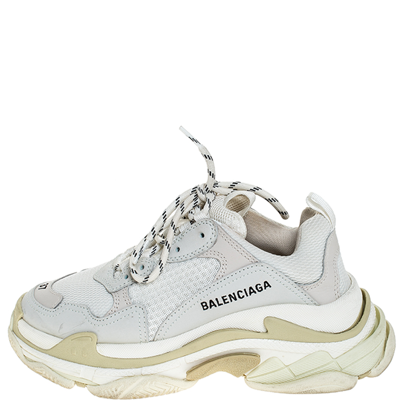 

Balenciaga White/Beige Nubuck, Leather And Mesh Triple S Trainer Sneakers Size