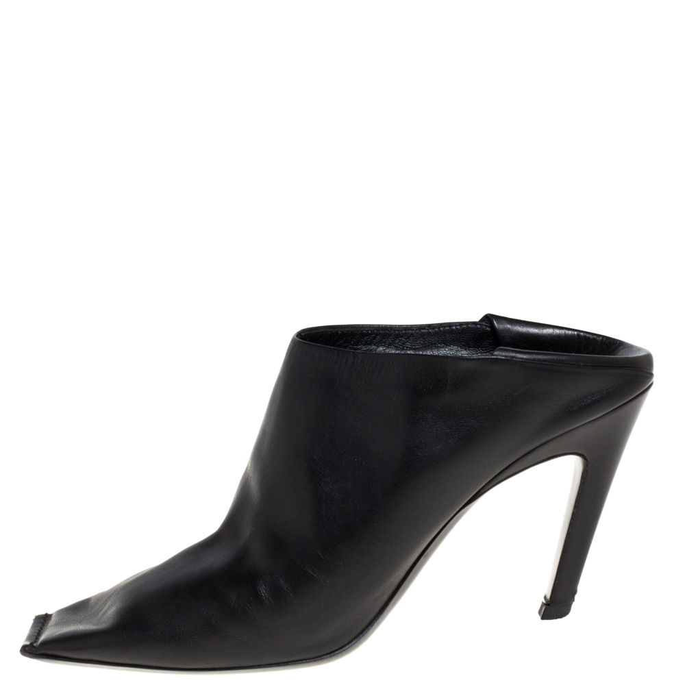 

Balenciaga Black Leather Quadro Square Toe Foldable Heel Mules Size