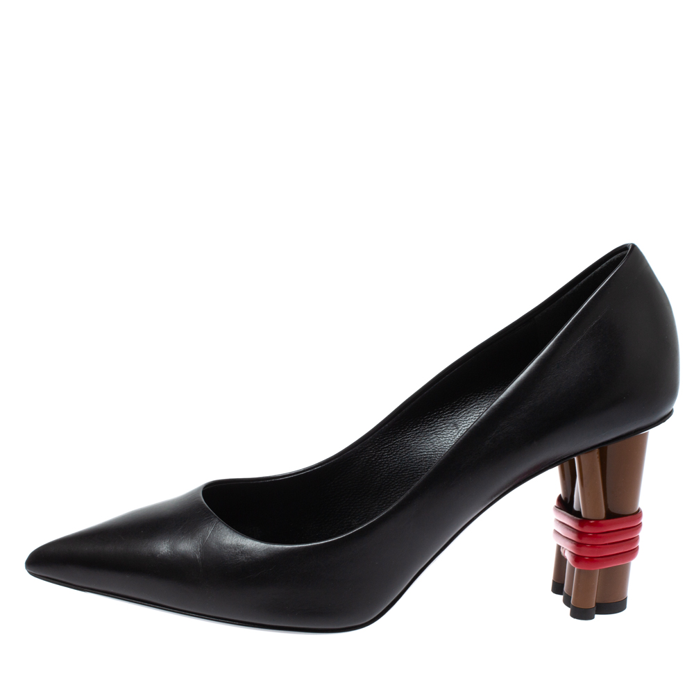 

Balenciaga Black Leather Pointed Toe Pumps Size