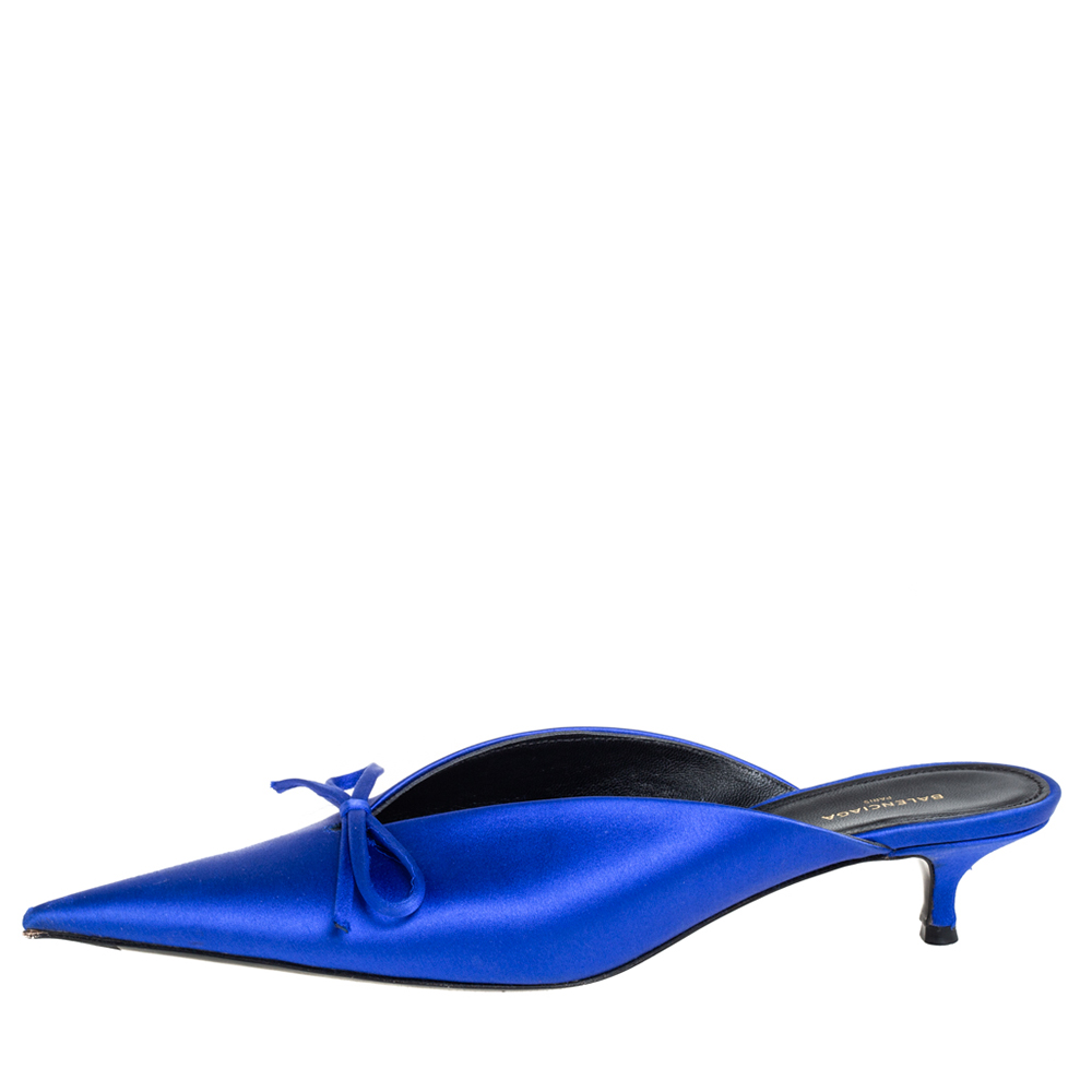 

Balenciaga Blue Satin Bow Pointed Toe Mules Sandals Size