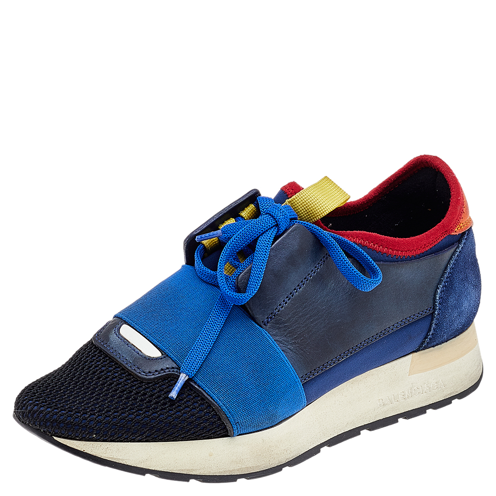 The Balenciaga Race Runner sneakers have been crafted from quality materials and feature a chic silhouette. They flaunt covered toes strap detailing on the vamps and tie up fastenings. They are complete with a leather lined insole and a tough base to provide maximum comfort when walking. The sneakers are perfect for a fun day out with friends.