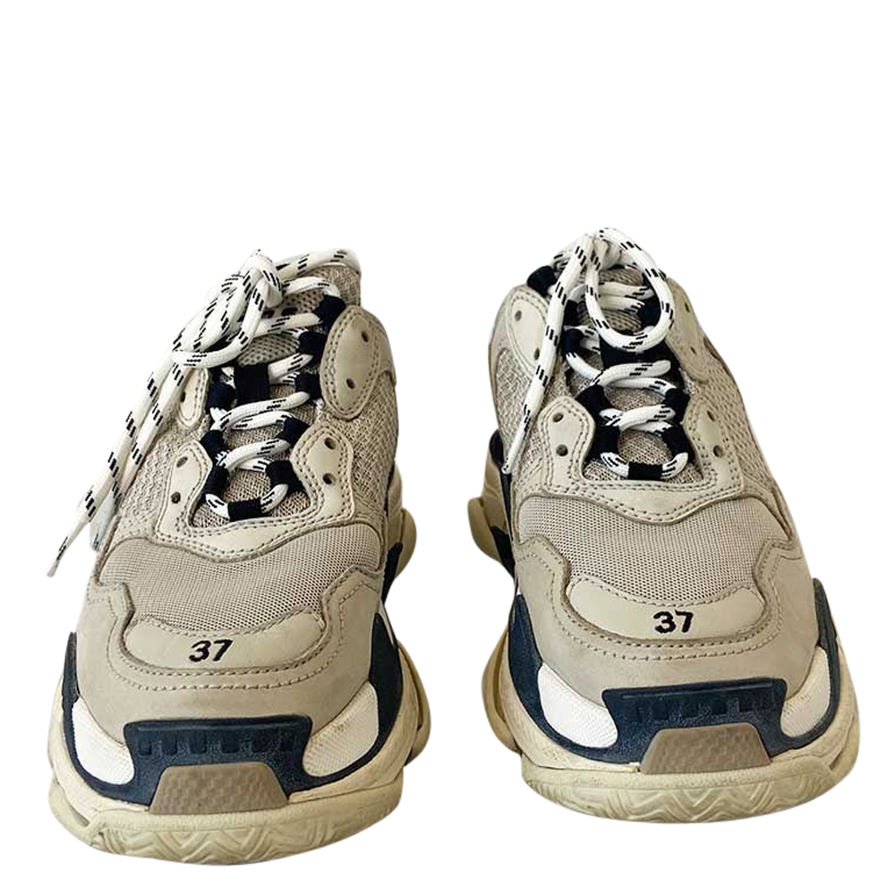 

Balenciaga Multicolor Triple S Sneakers EU