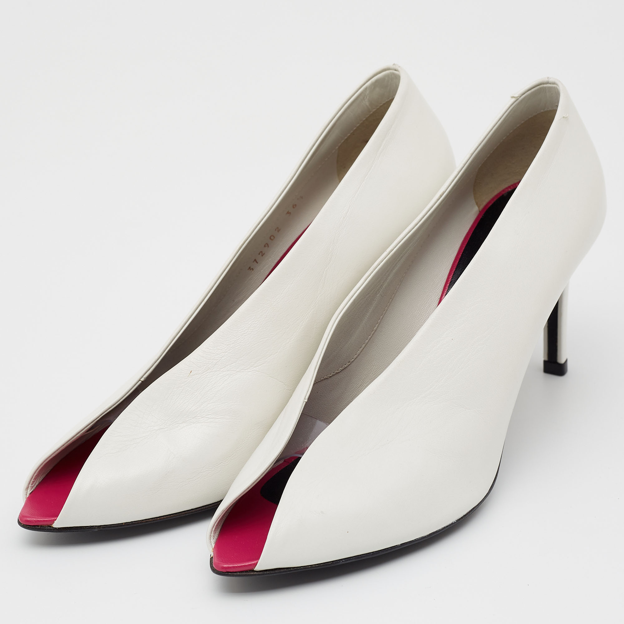 

Balenciaga White Leather V-neck Open Toe Pumps Size