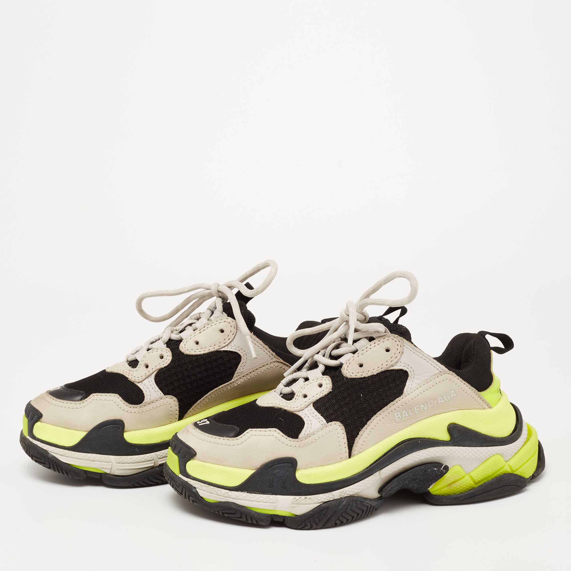 

Balenciaga Tri-Color Leather and Mesh Triple S Low-Top Sneakers Size, Black