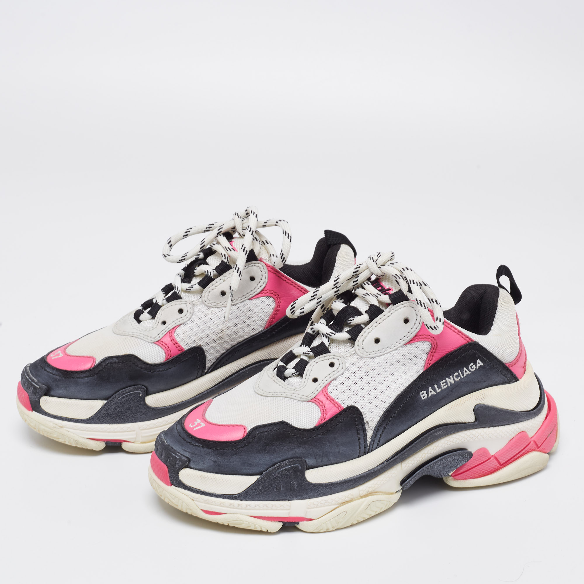 

Balenciaga Multicolor Suede And Mesh Triple S Sneakers Size