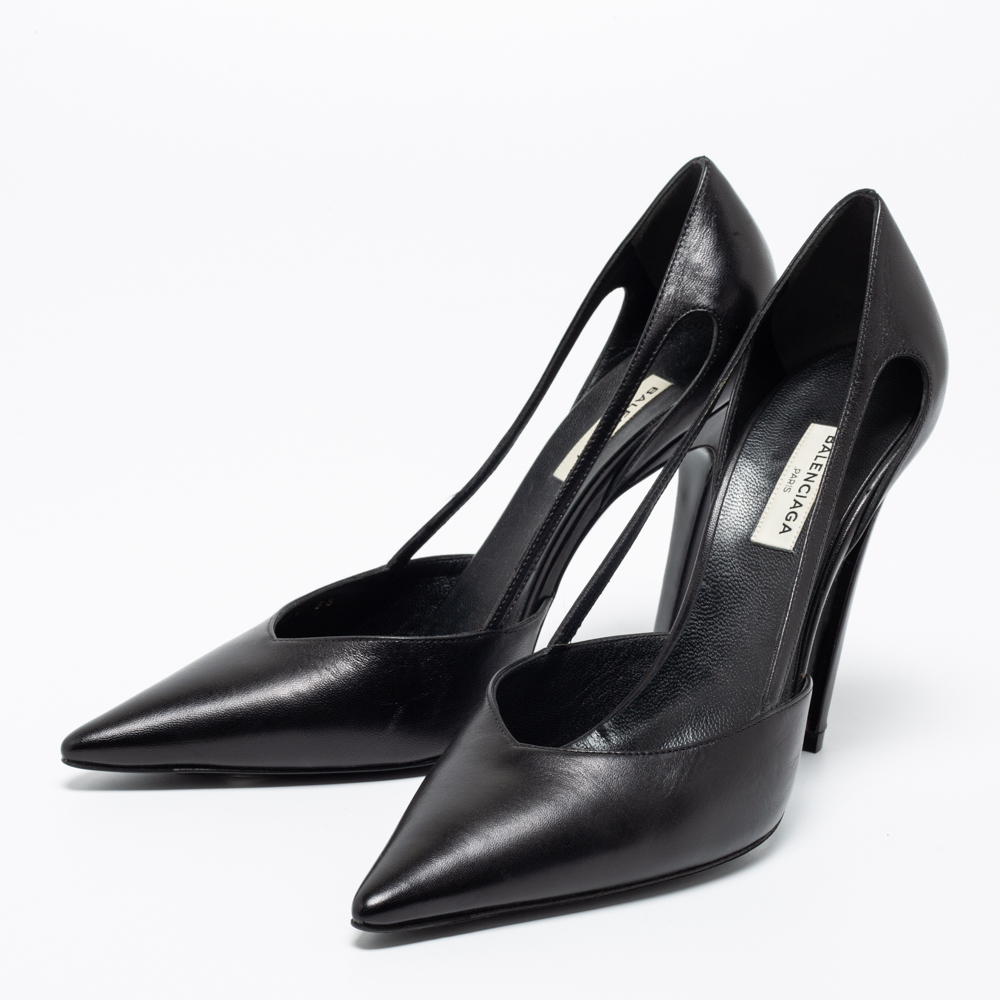 

Balenciaga Black Leather Pointed Toe Cut Out Pumps Size