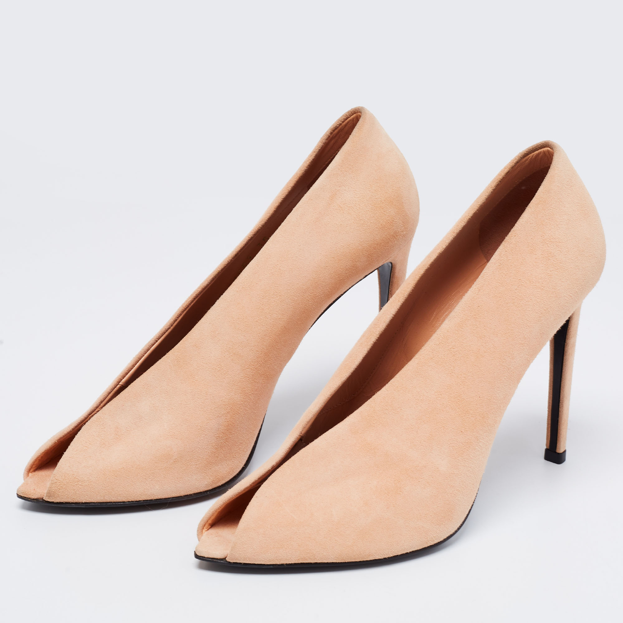 

Balenciaga Beige Suede And PVC Peep Toe Pumps Size