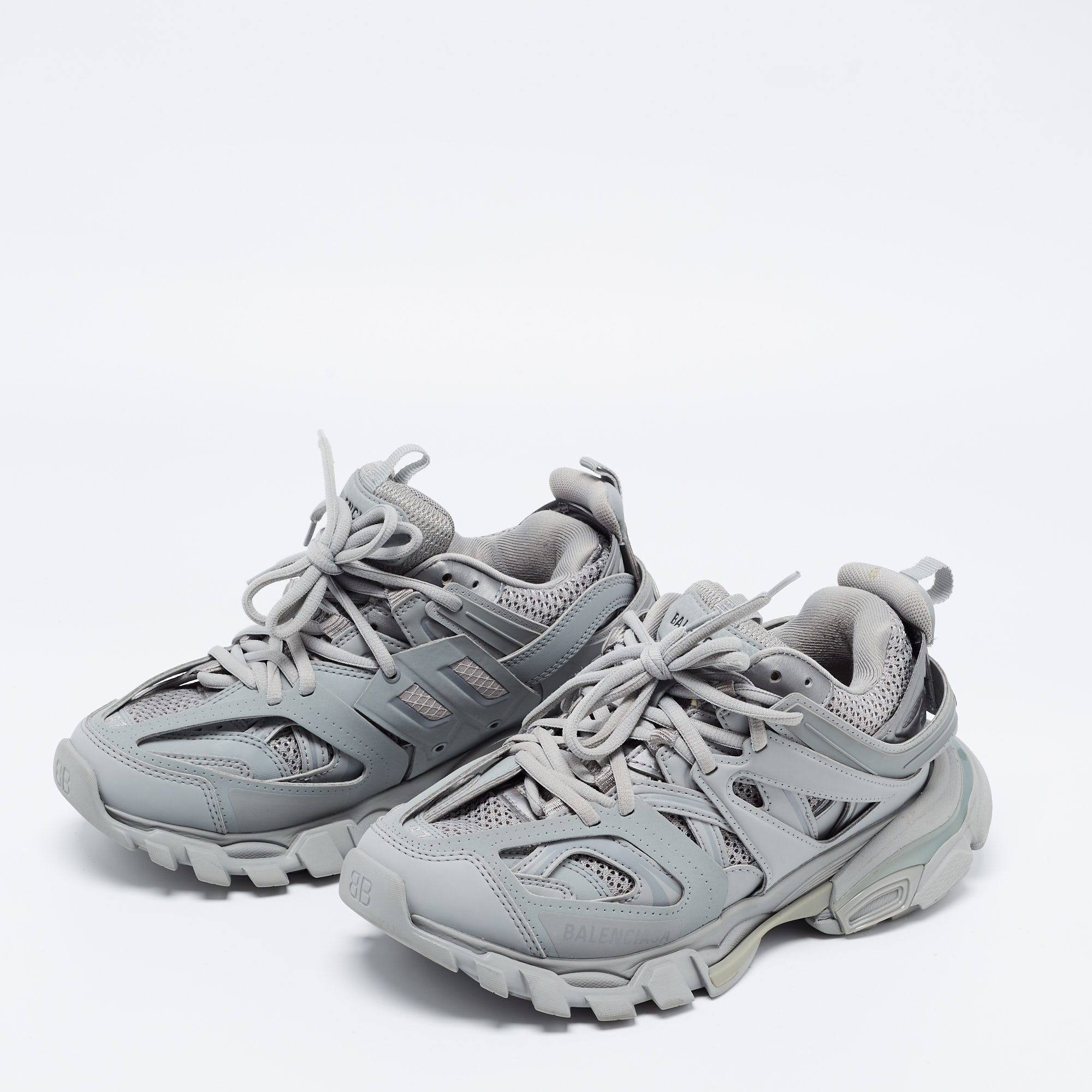 

Balenciaga Grey Leather and Mesh Track Sneakers Size