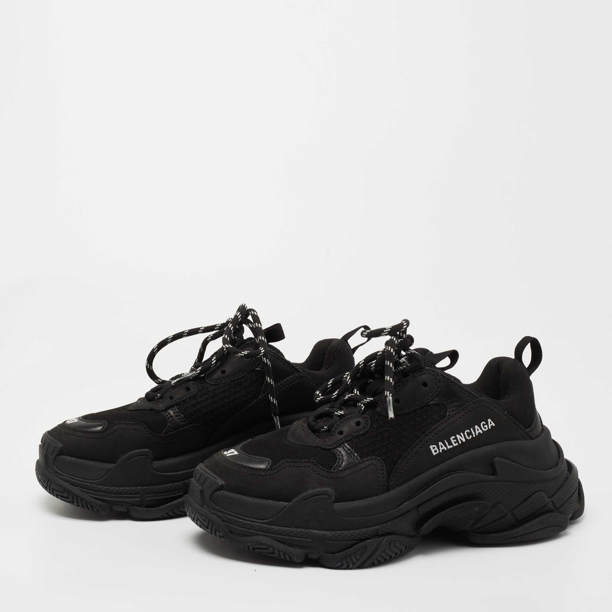 

Balenciaga Black Leather And Fabric Triple S Sneakers Size