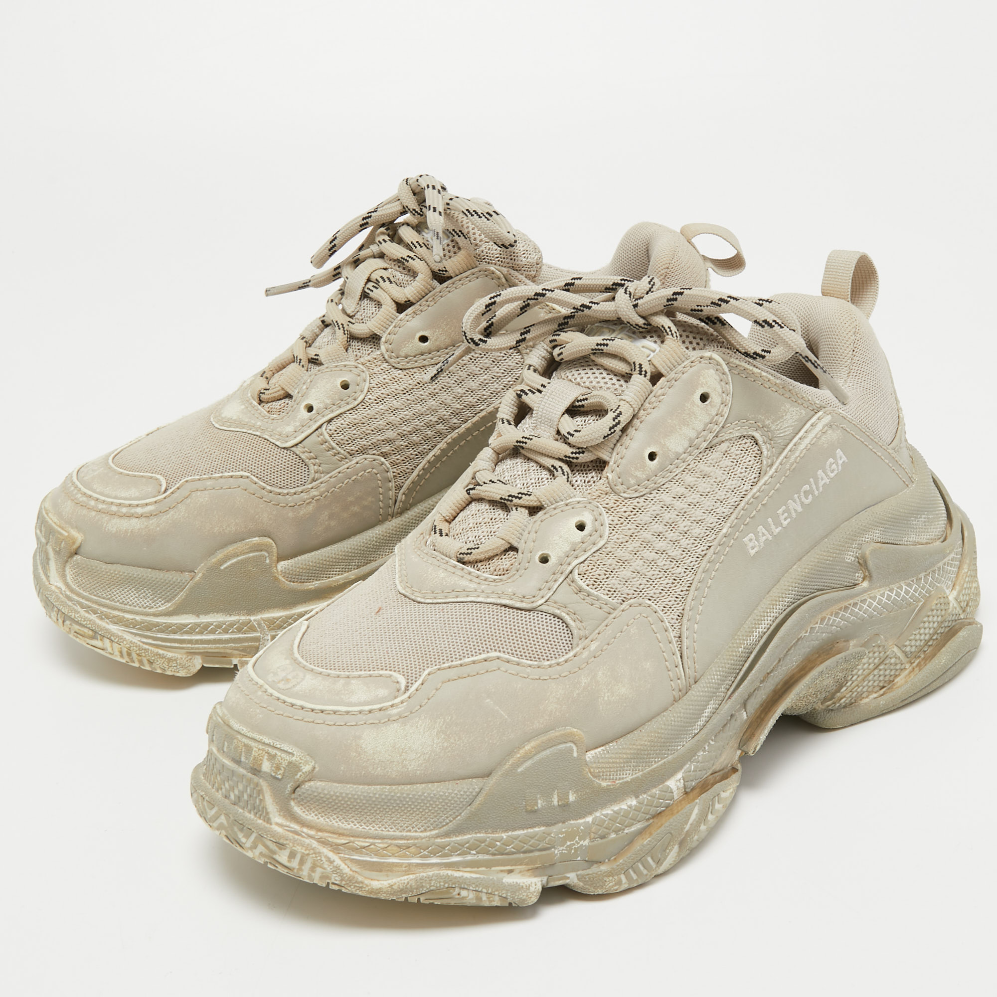 

Balenciaga Grey Leather and Mesh Faded Triple S Sneakers Size