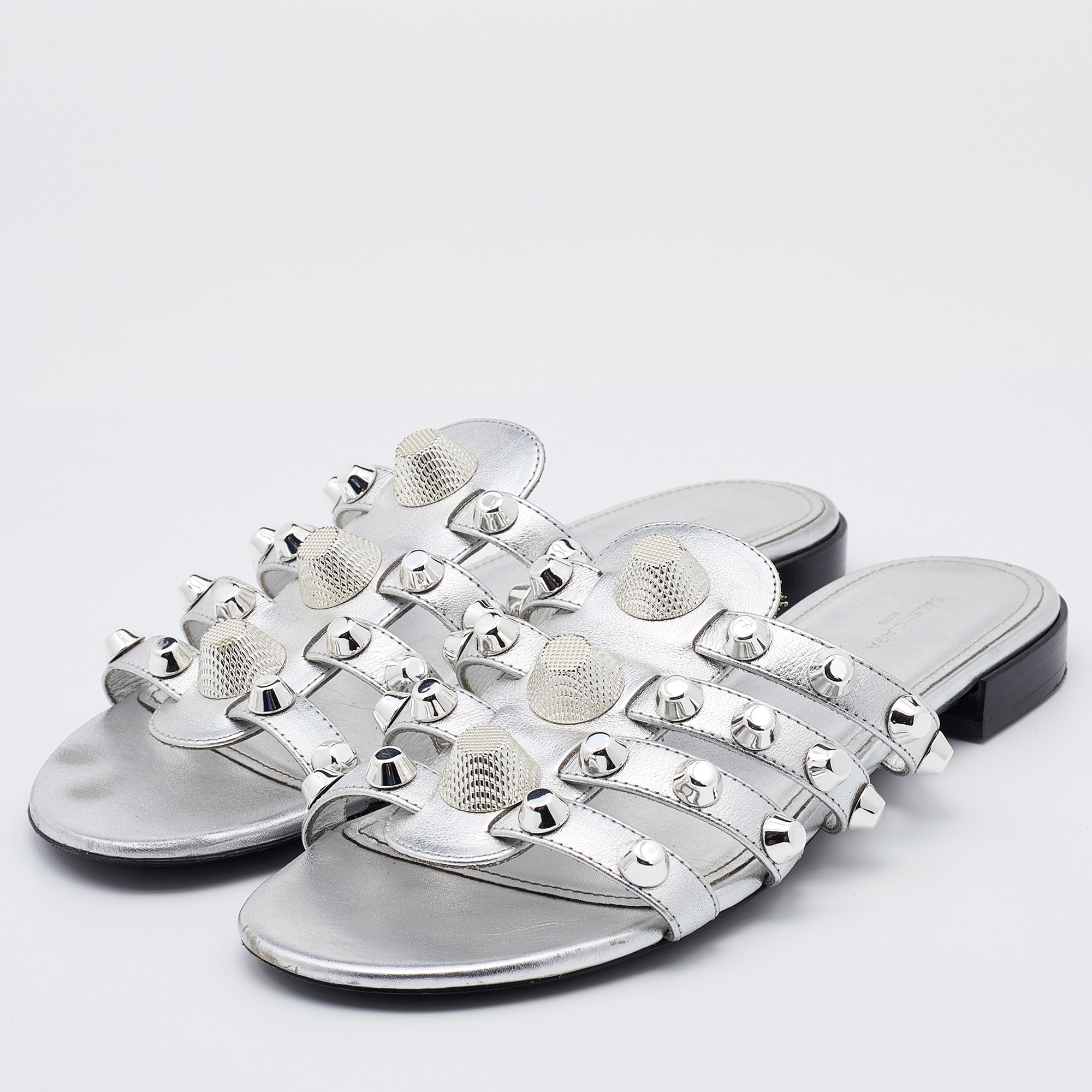 

Balenciaga Metallic Silver Leather Arena Giant Slide Flat Sandals Size