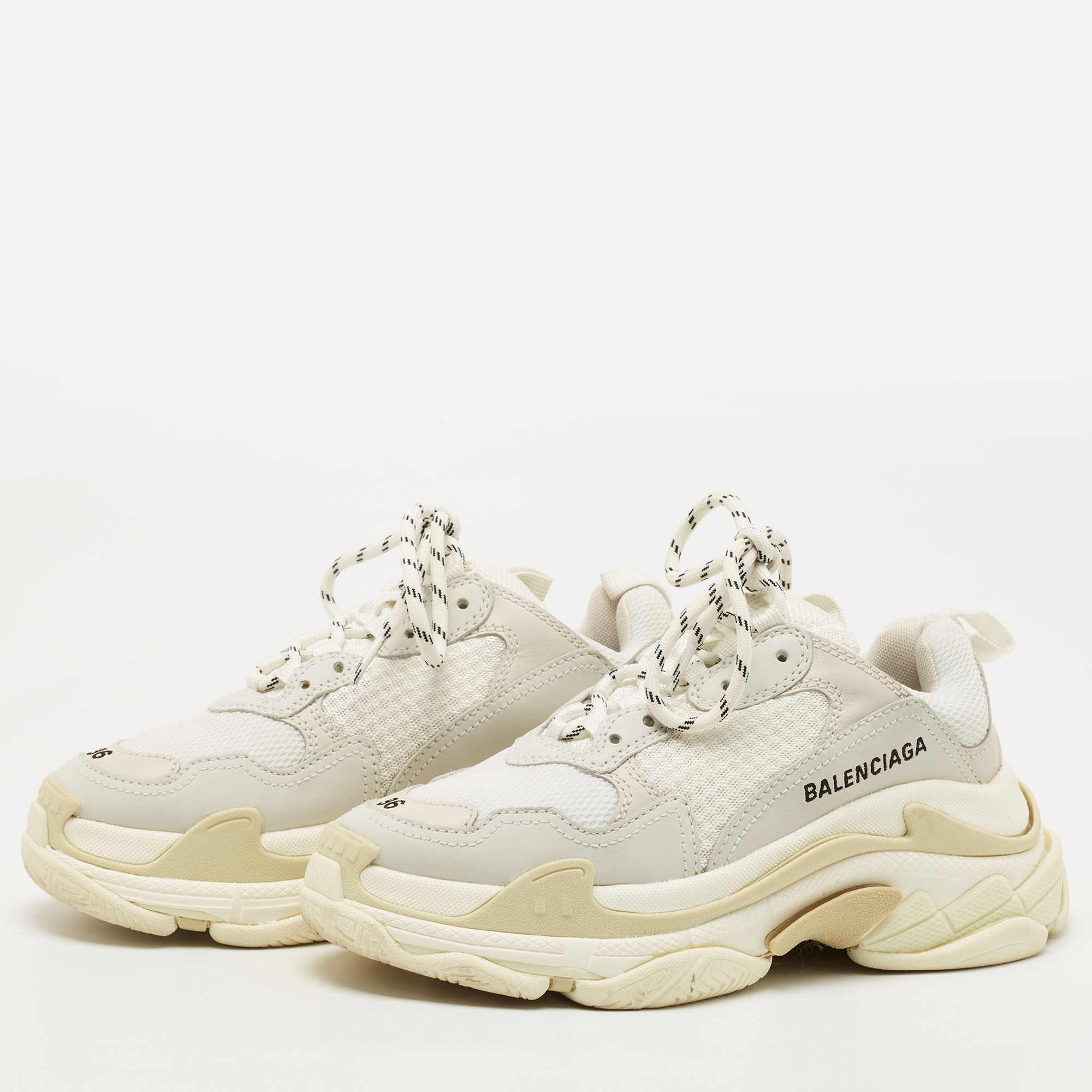 

Balenciaga White/Grey Leather and Mesh Triple S Sneakers Size
