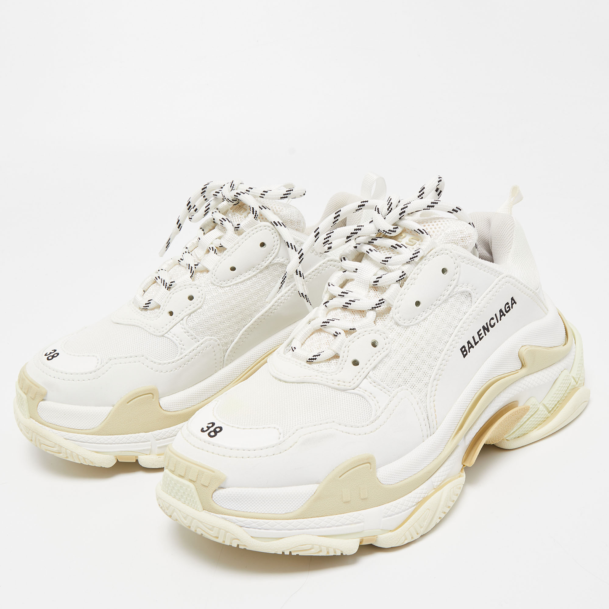 

Balenciaga White/Grey Mesh And Leather Triple S Low Top Sneakers Size