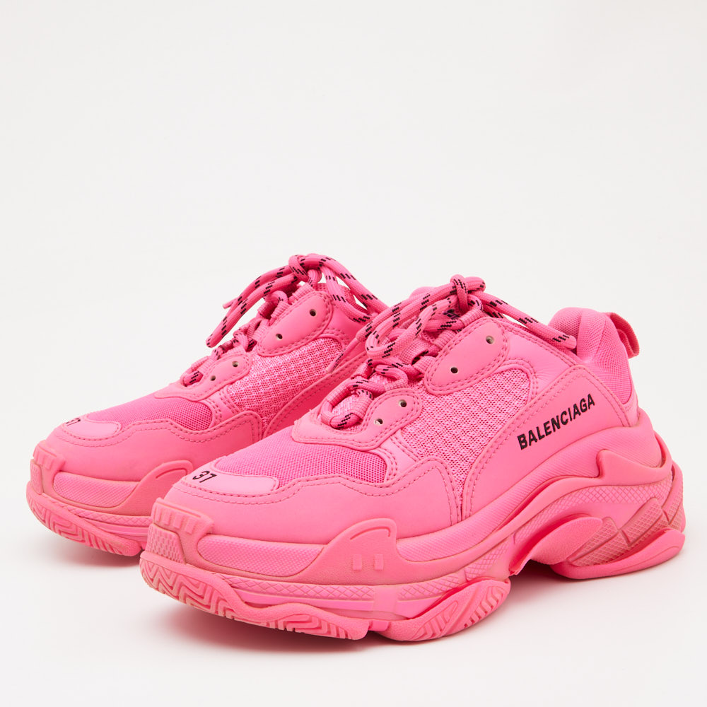 

Balenciaga Pink Mesh and Leather Triple S sneakers Size