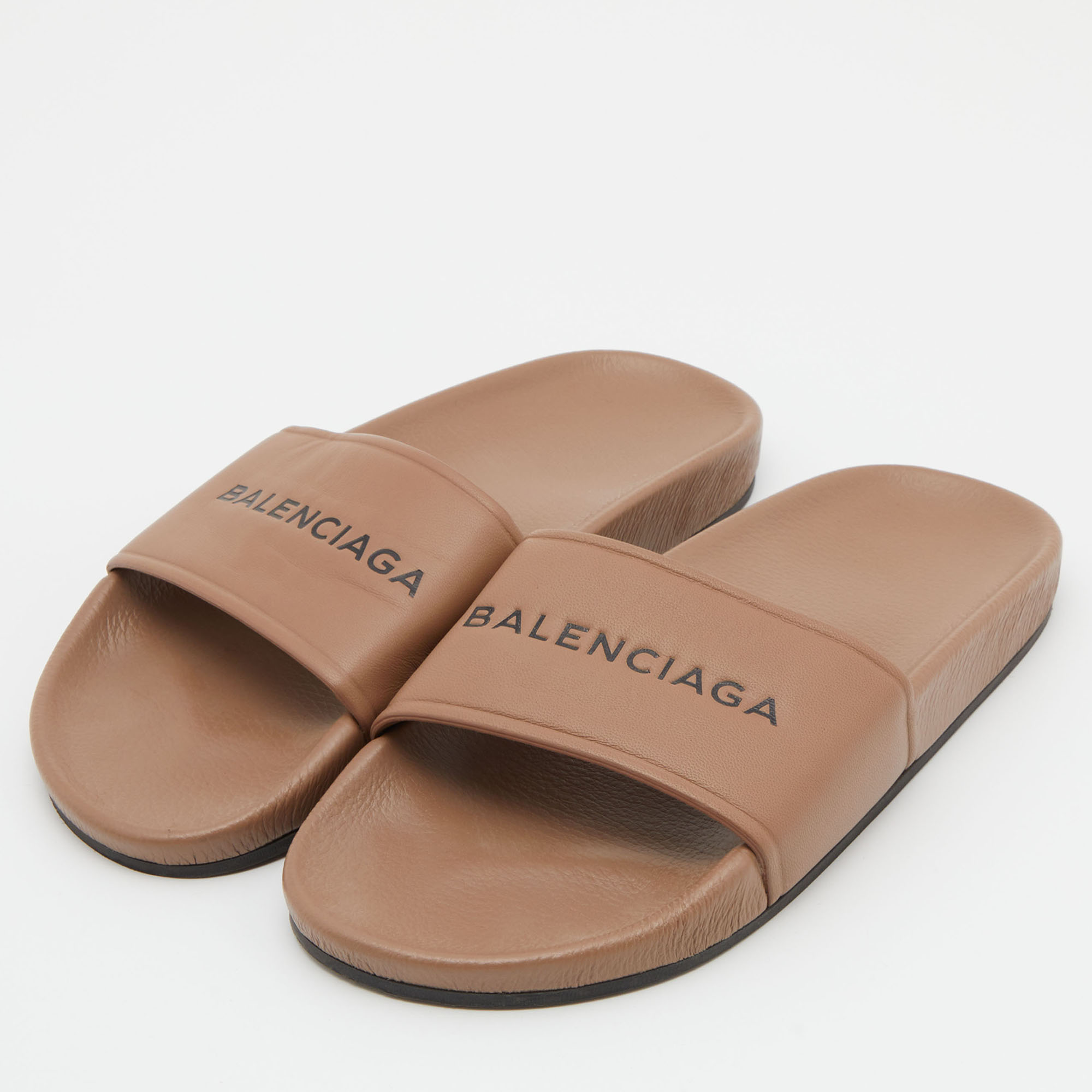 

Balenciaga Brown Logo Print Leather Flat Slides Size