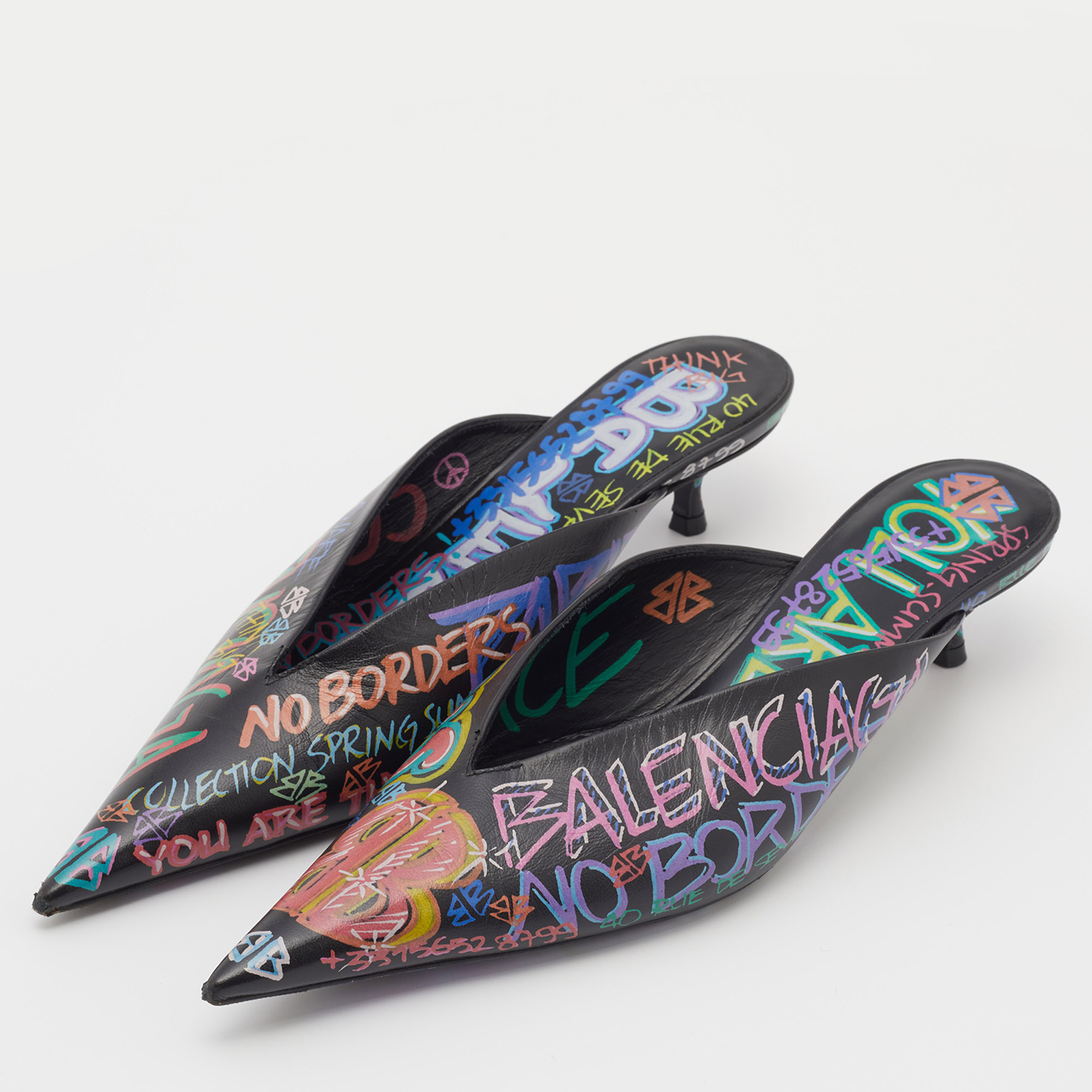 

Balenciaga Multicolor Graffiti Leather Knife Mules Size