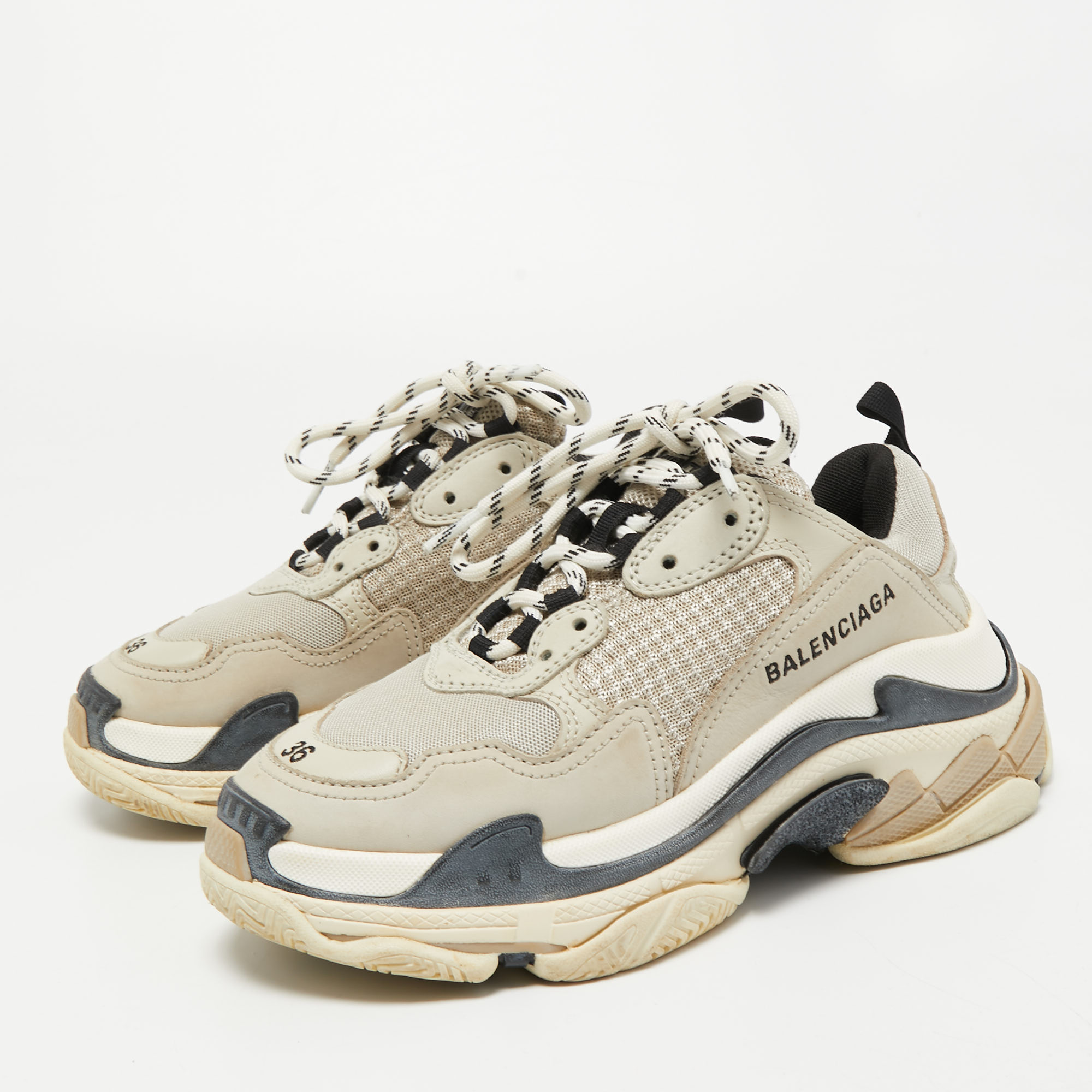 

Balenciaga White Leather Triple S Low Top Sneakers Size