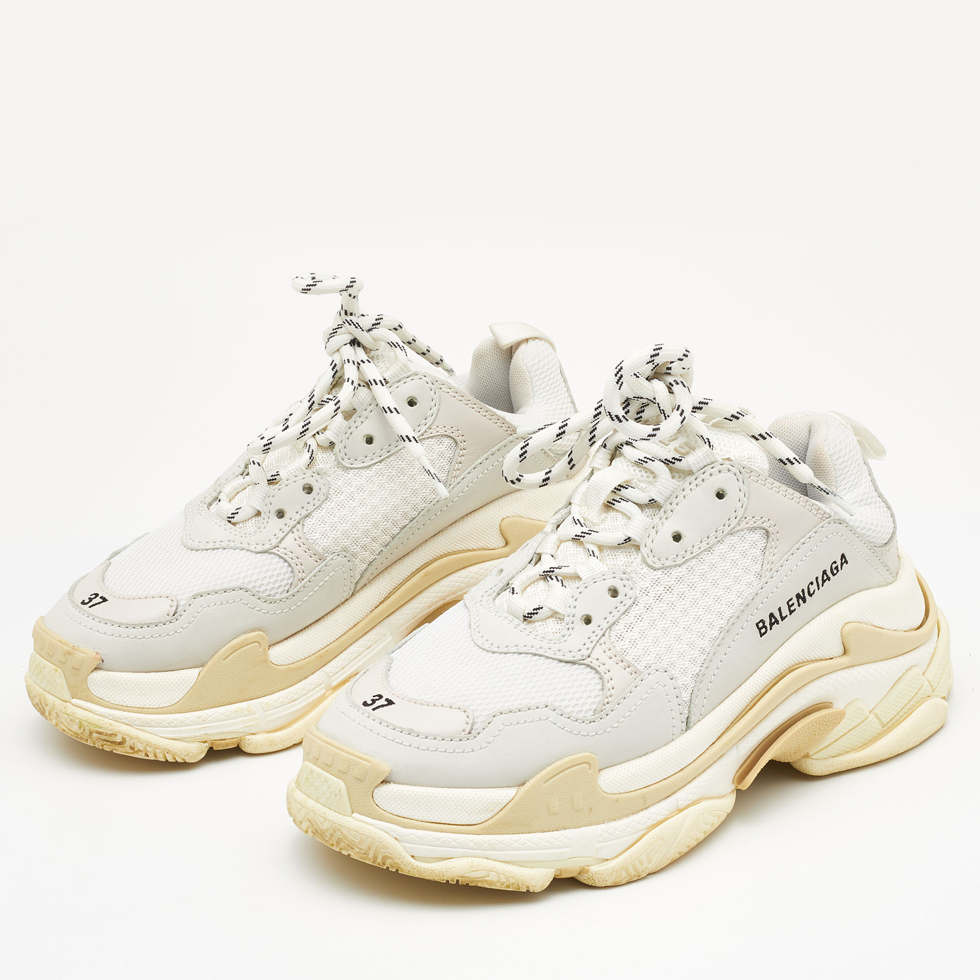 

Balenciaga Grey/White Leather and Mesh Triple S Sneakers Size