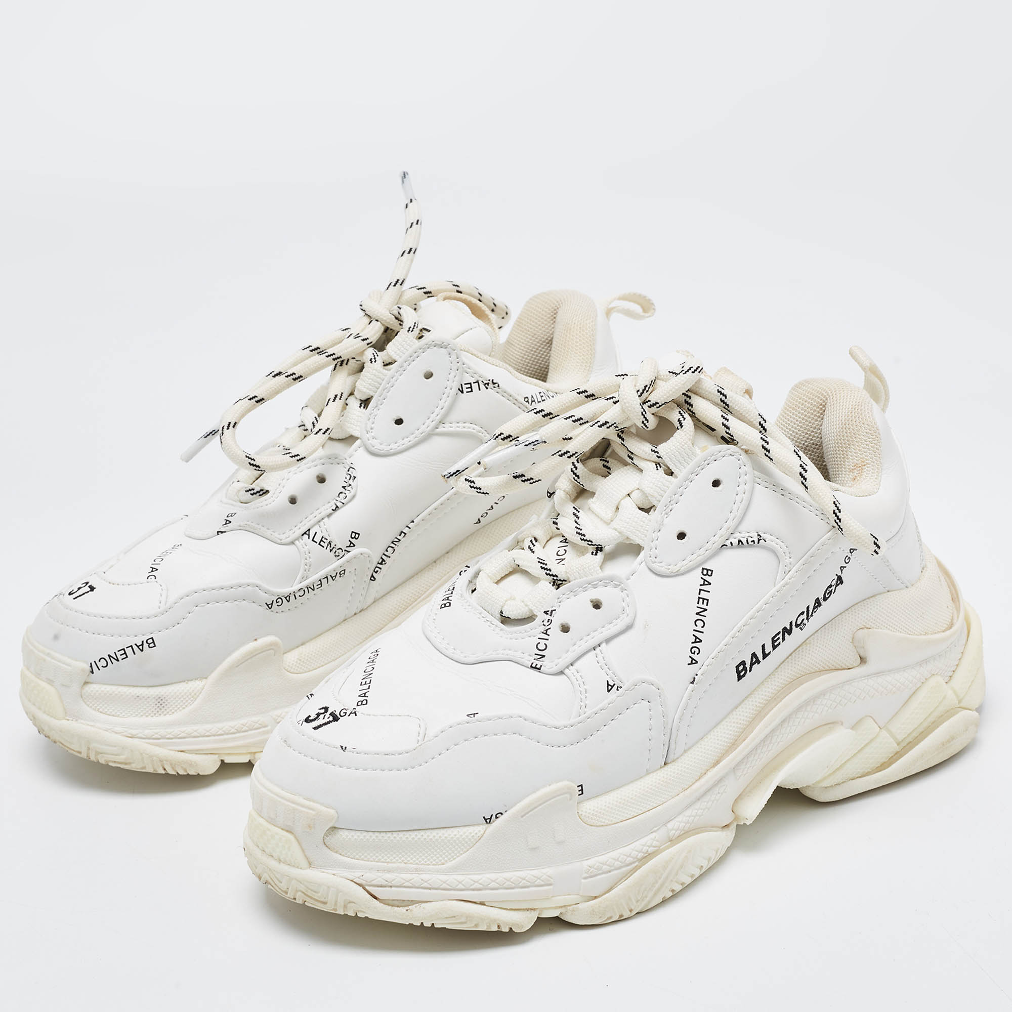 

Balenciaga White Leather Triple S Sneakers Size