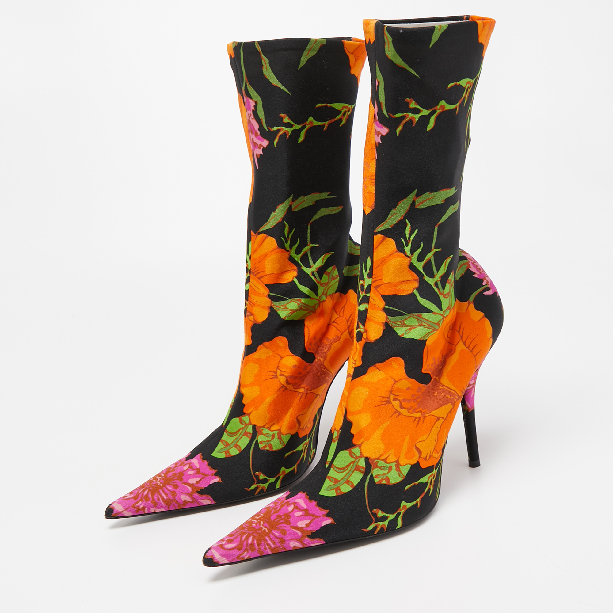 

Balenciaga Multicolor Fabric Pointed Toe Boots Size