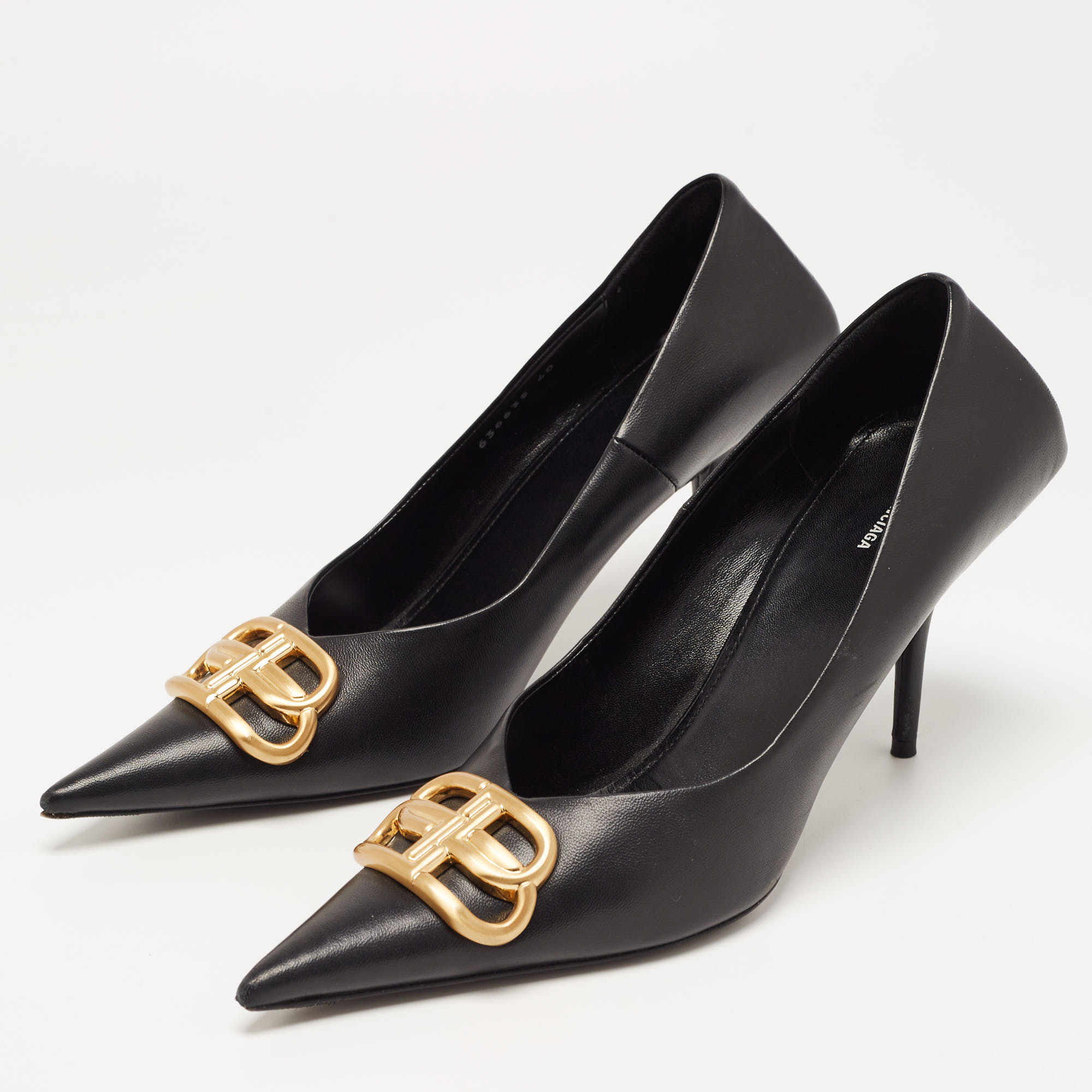 

Balenciaga Black Leather Pointed Toe Pumps Size
