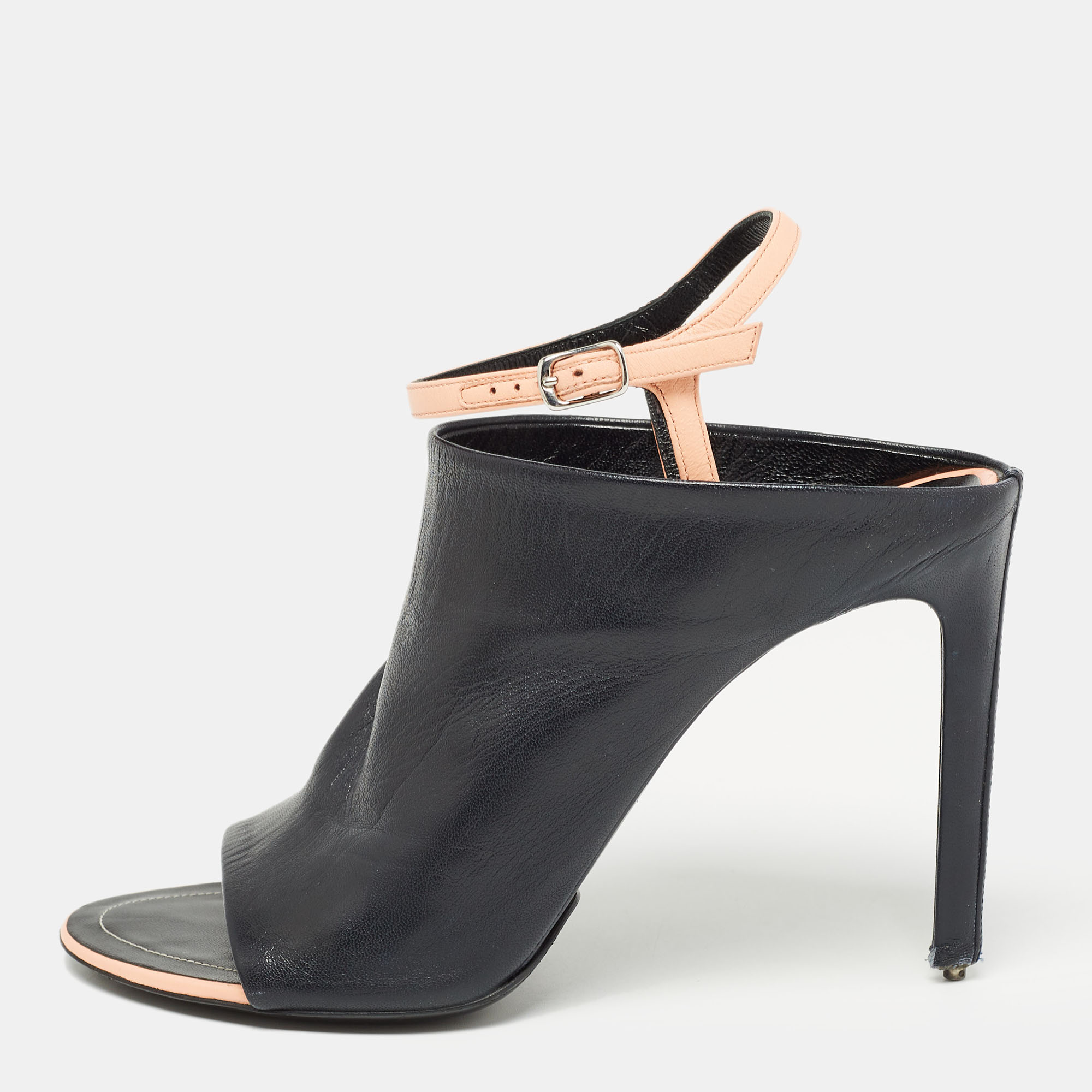 

Balenciaga Black Leather Ankle Strap Sandals Size