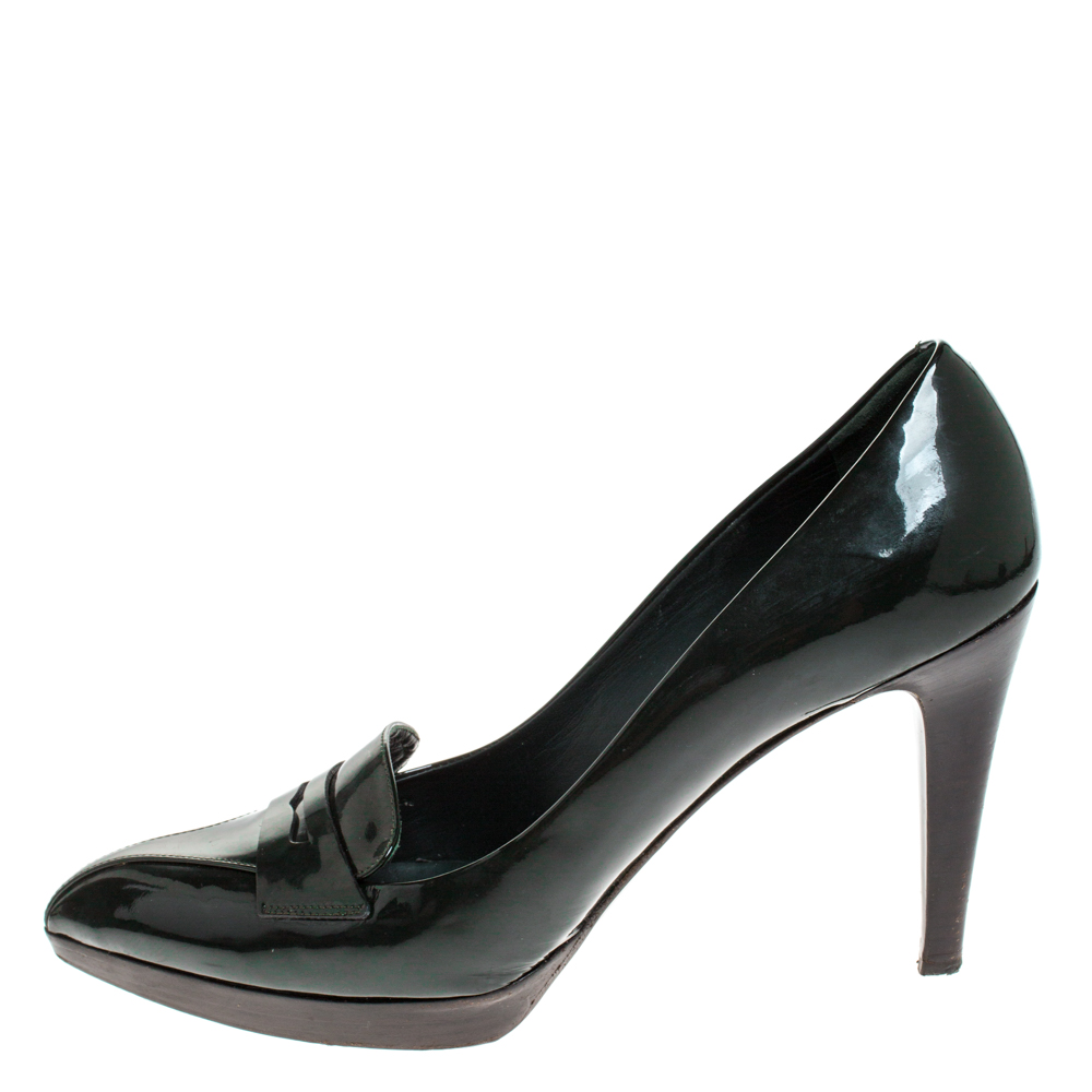 

Bally Dark Green Patent Leather Pointed Toe Pumps Size