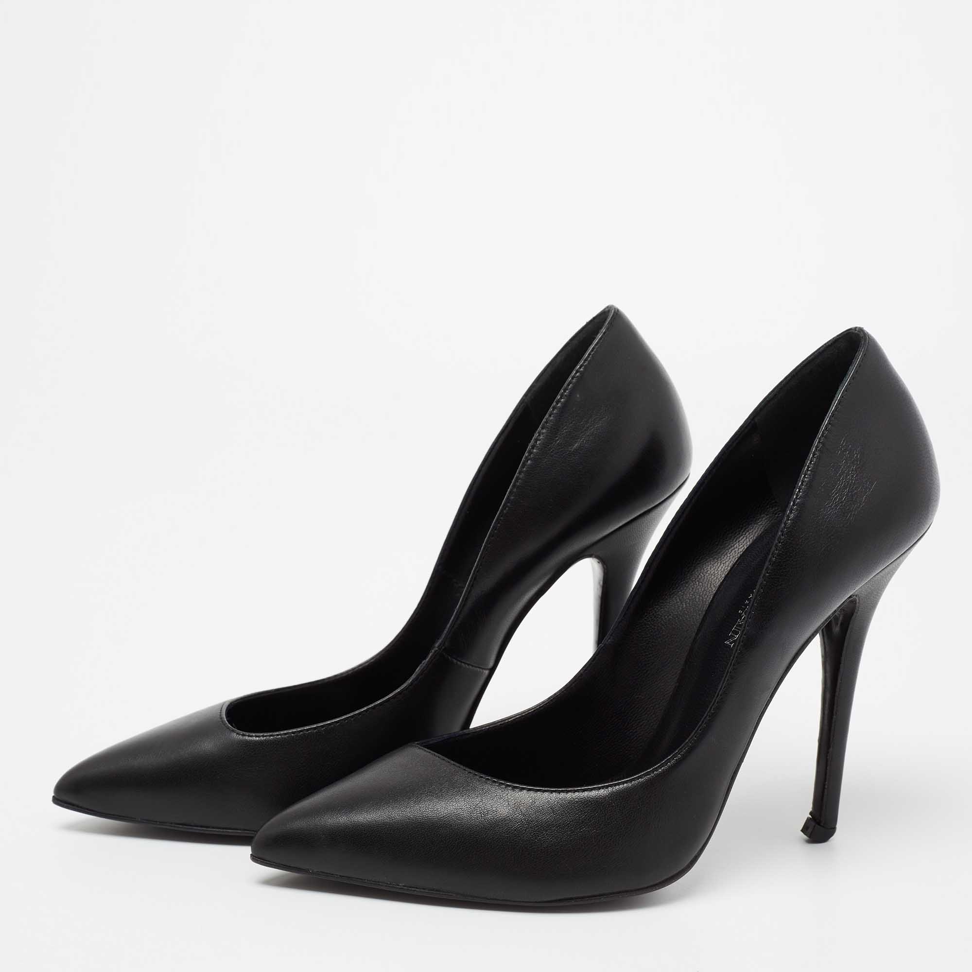 

Balmain x Giuseppe Zanotti Black Leather Pointed-Toe Pumps Size