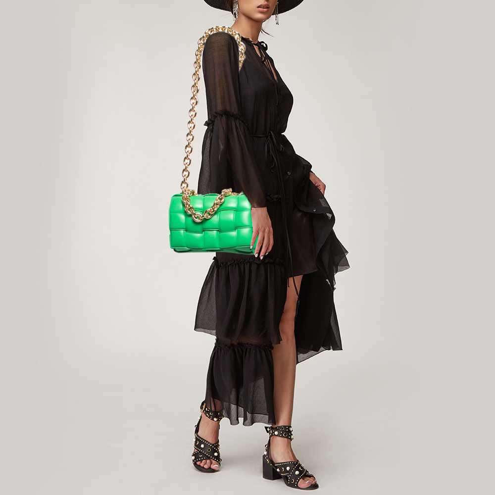 

Bottega Veneta Green Padded Leather Chain Cassette Shoulder Bag